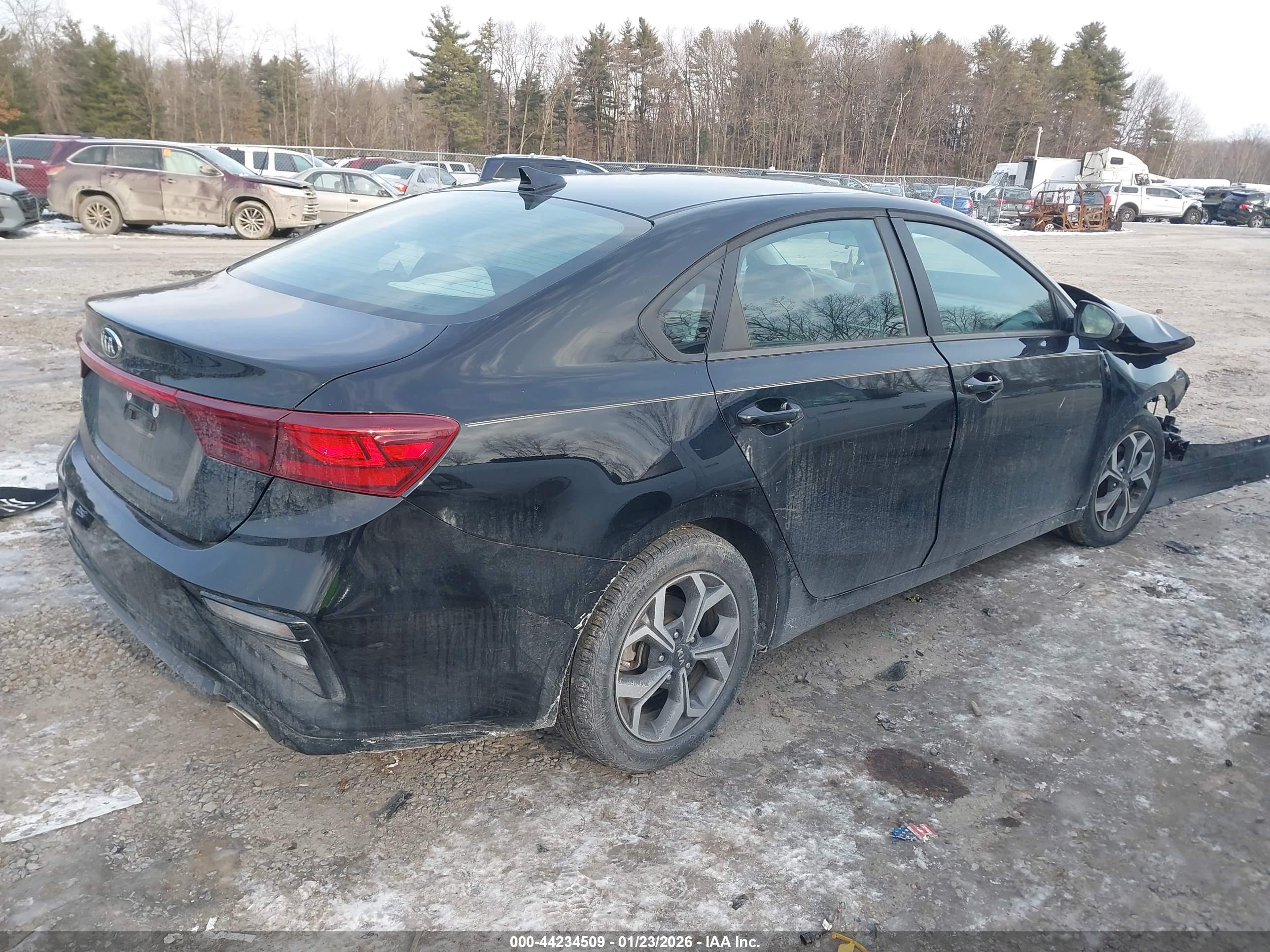 KIA FORTE image 4