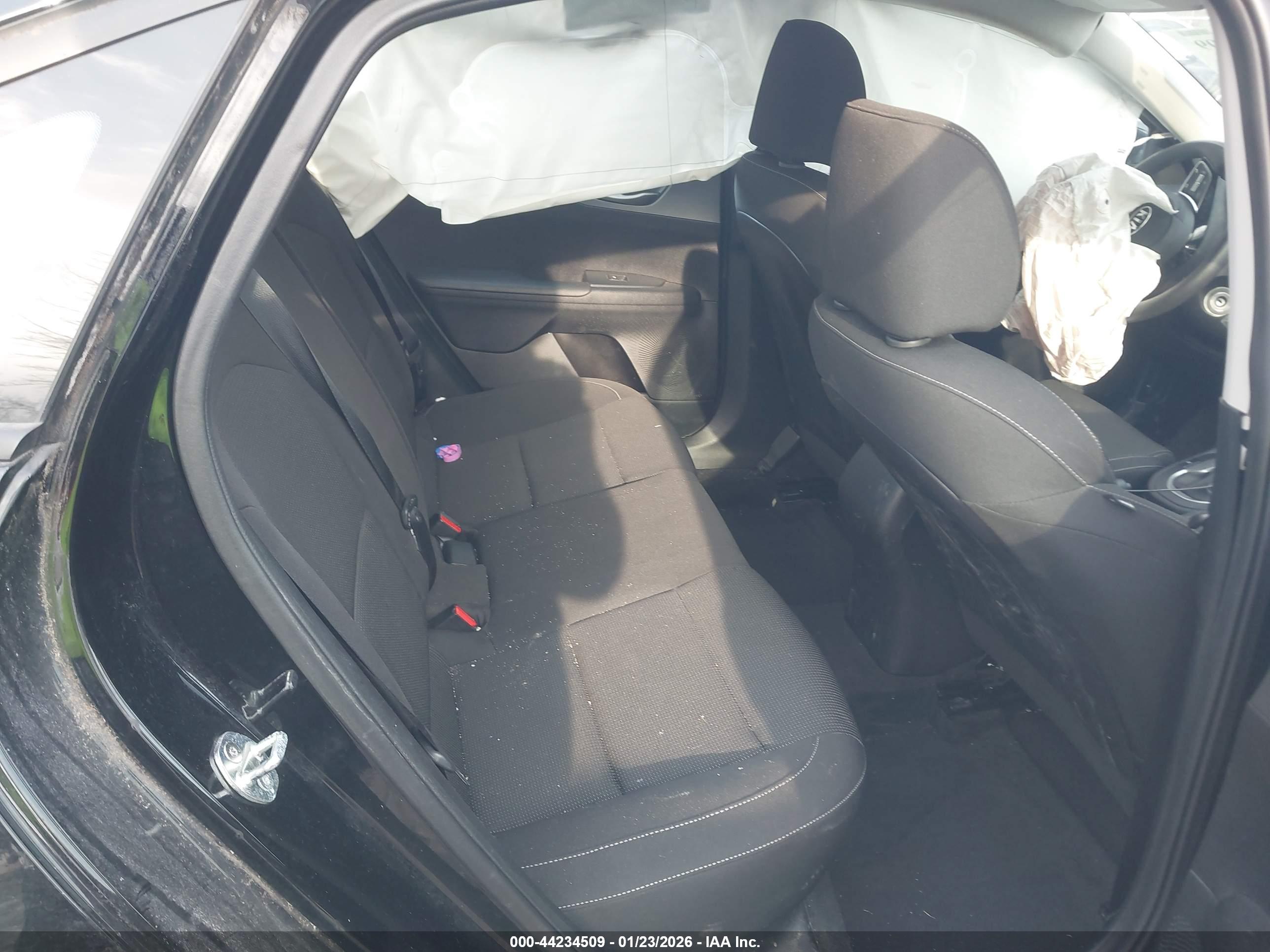 KIA FORTE image 8