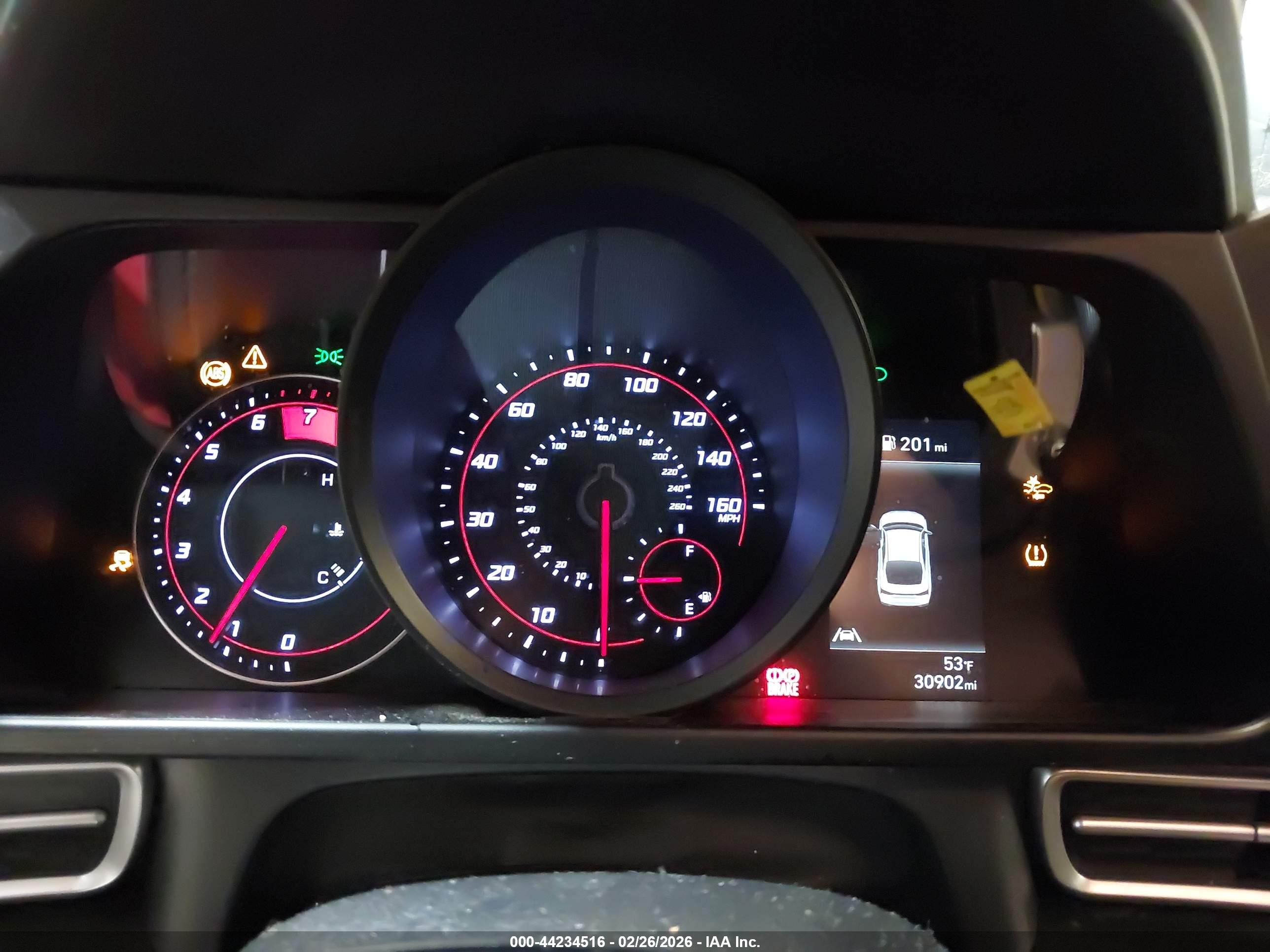HYUNDAI ELANTRA image 7