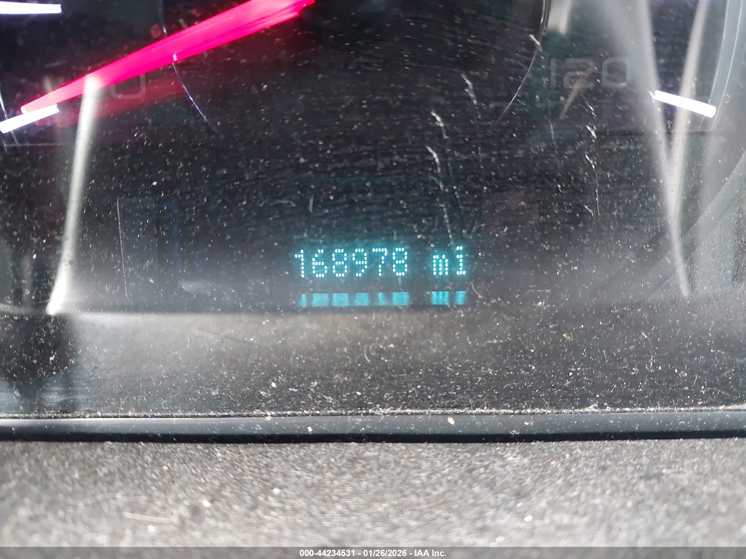 FORD FUSION image 7
