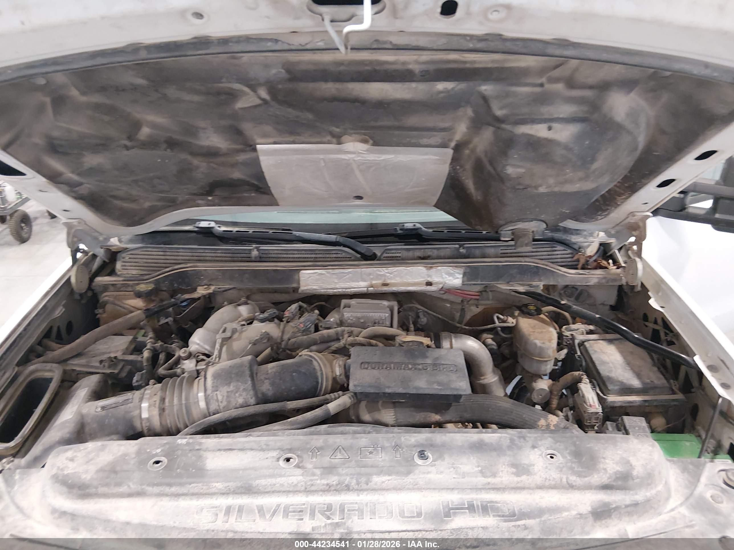 CHEVROLET SILVERADO image 10