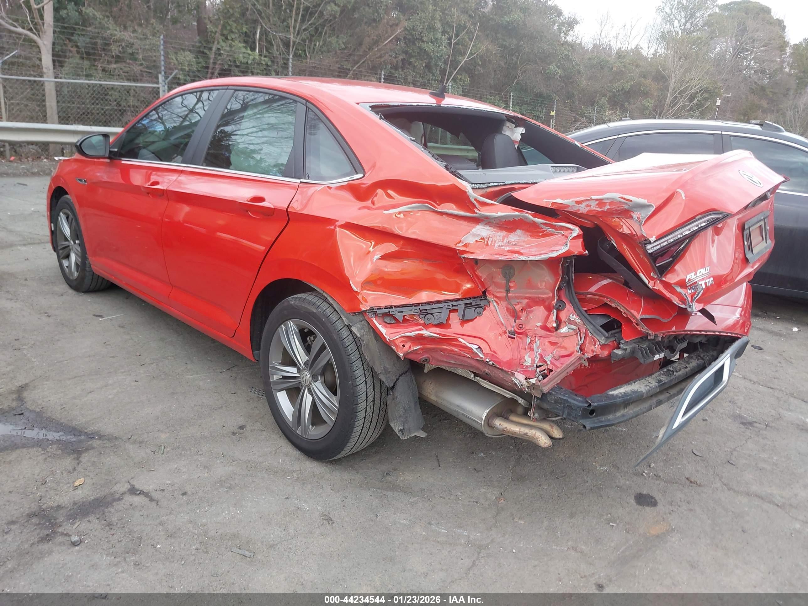 VOLKSWAGEN JETTA image 3