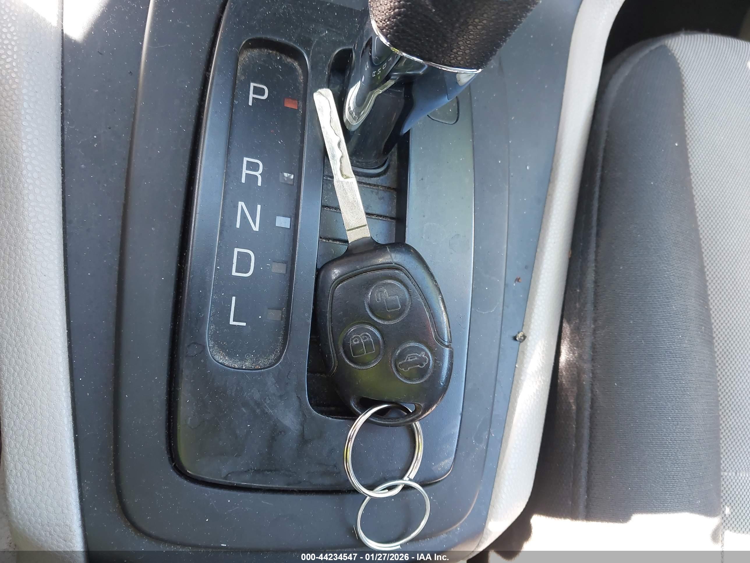 FORD FIESTA image 11