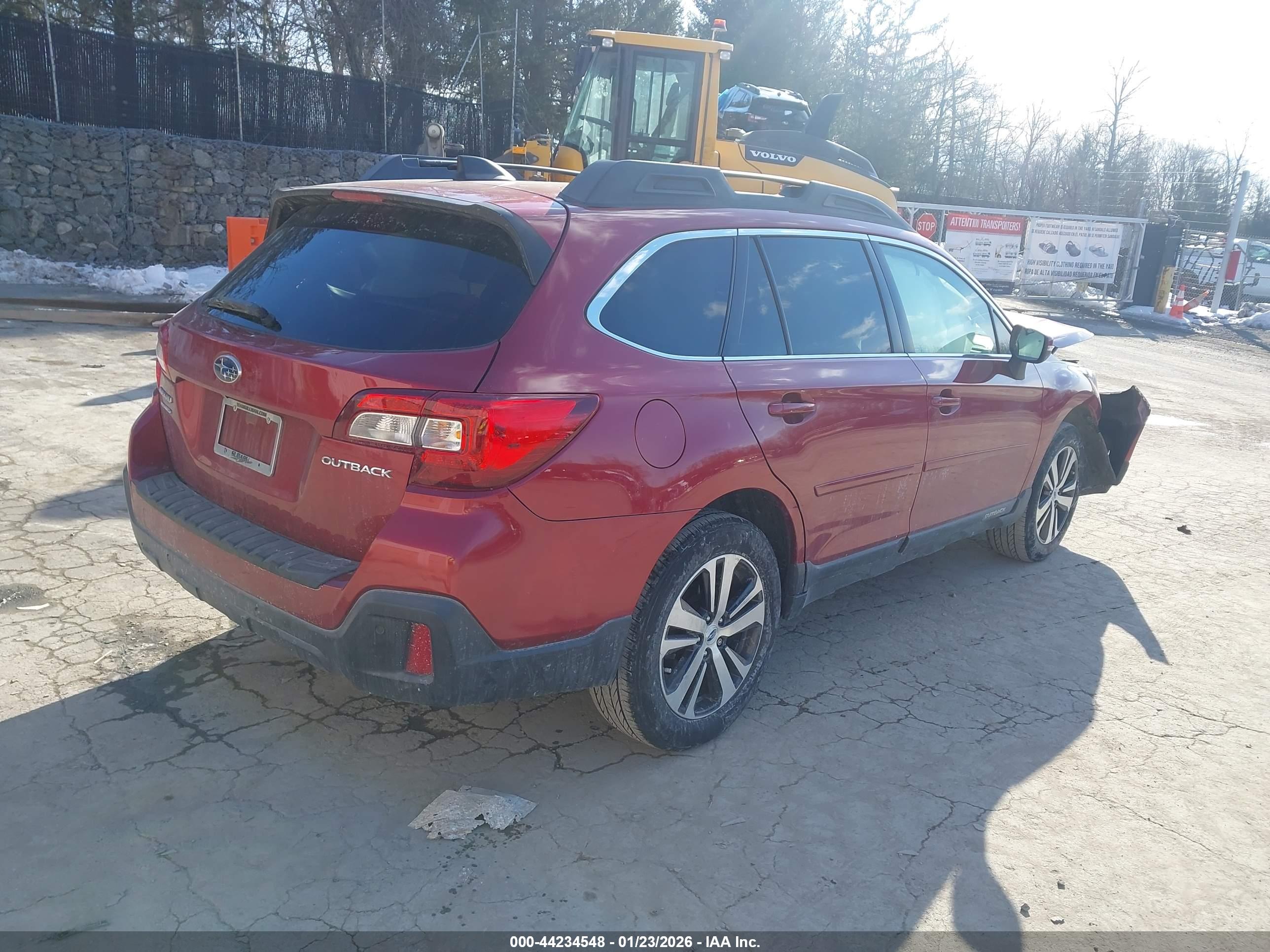 SUBARU OUTBACK image 4