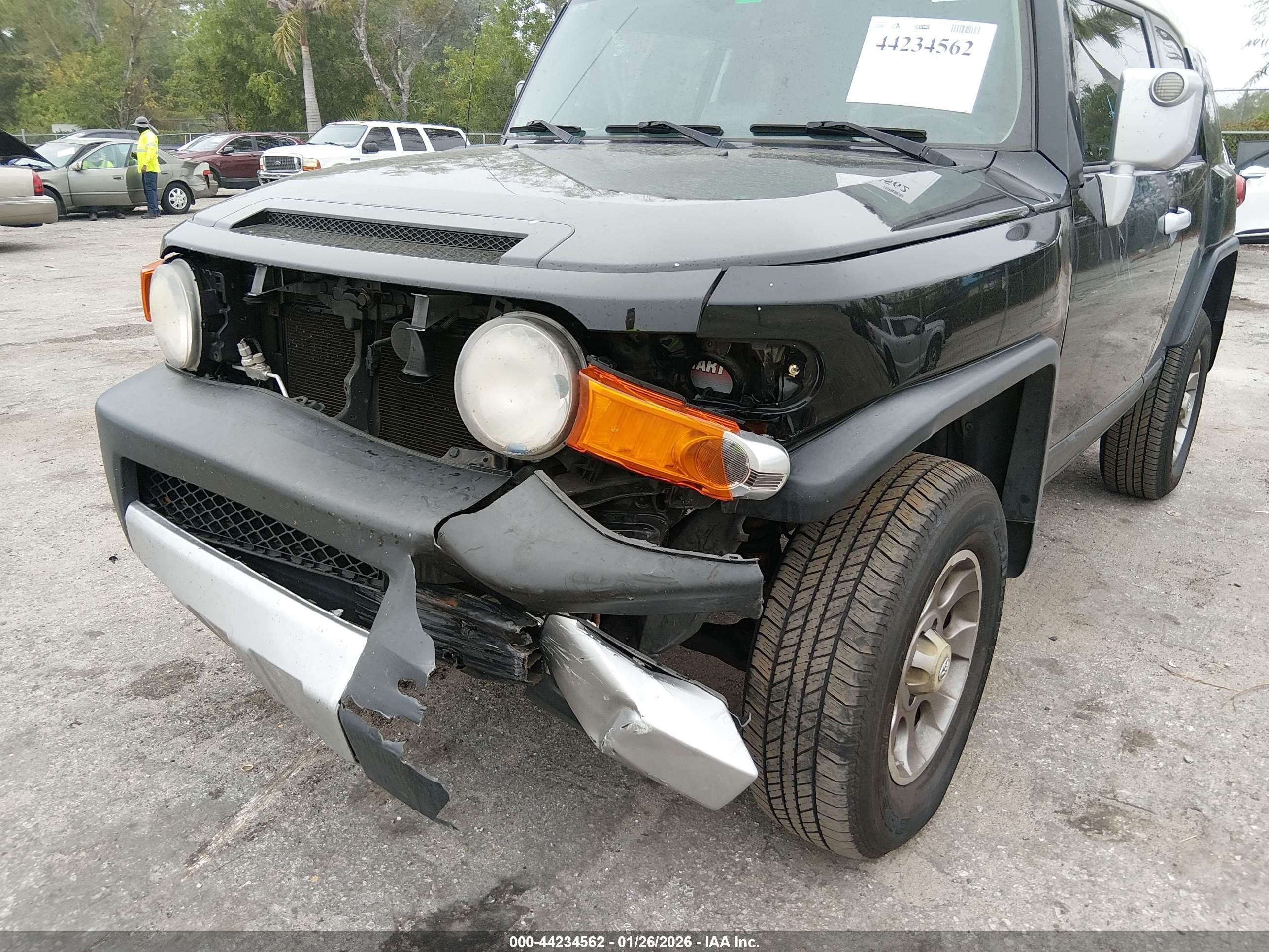 TOYOTA FJ image 6