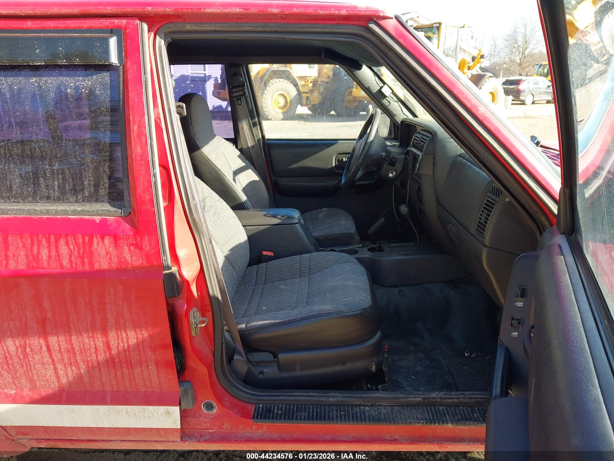 JEEP CHEROKEE image 5