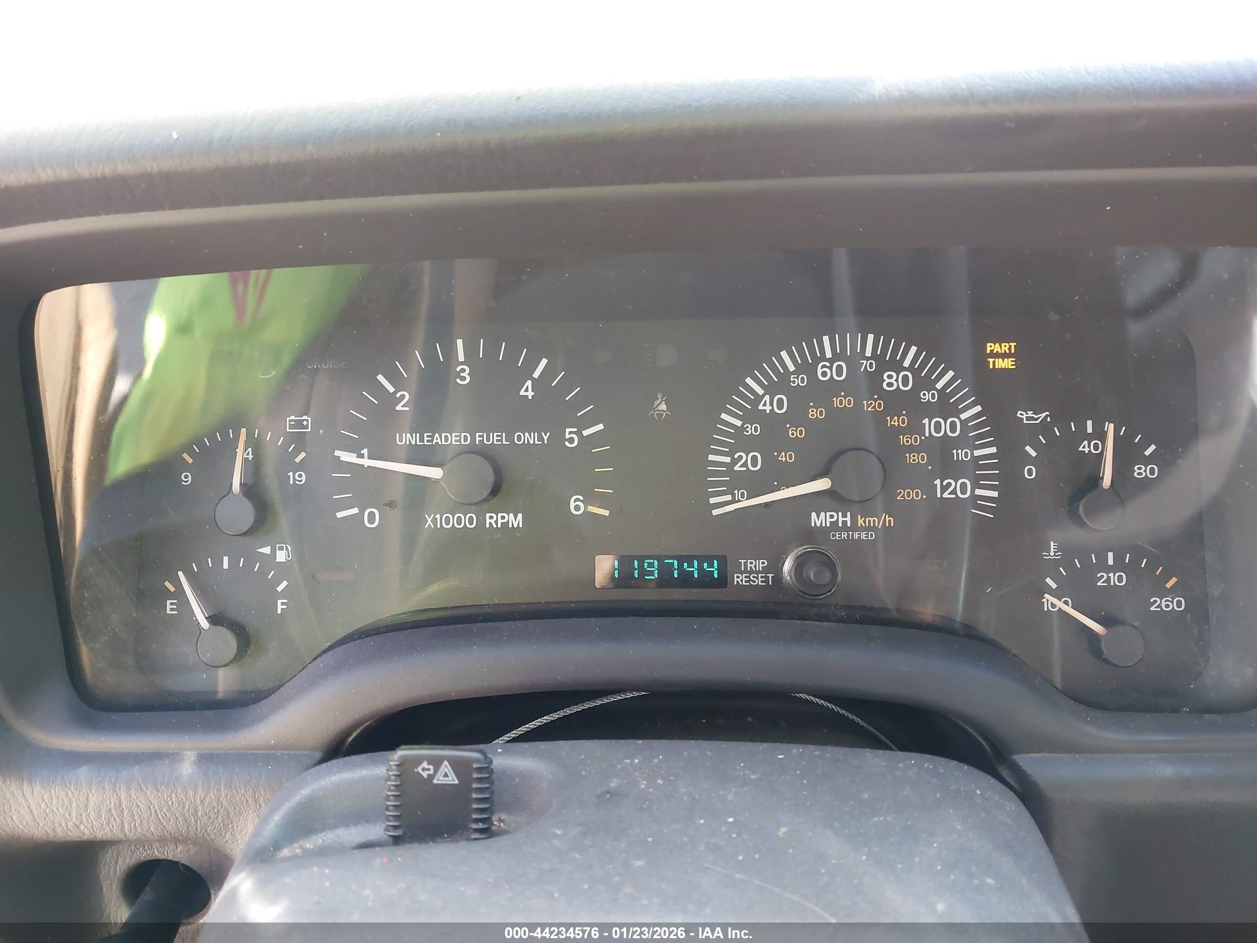 JEEP CHEROKEE image 7