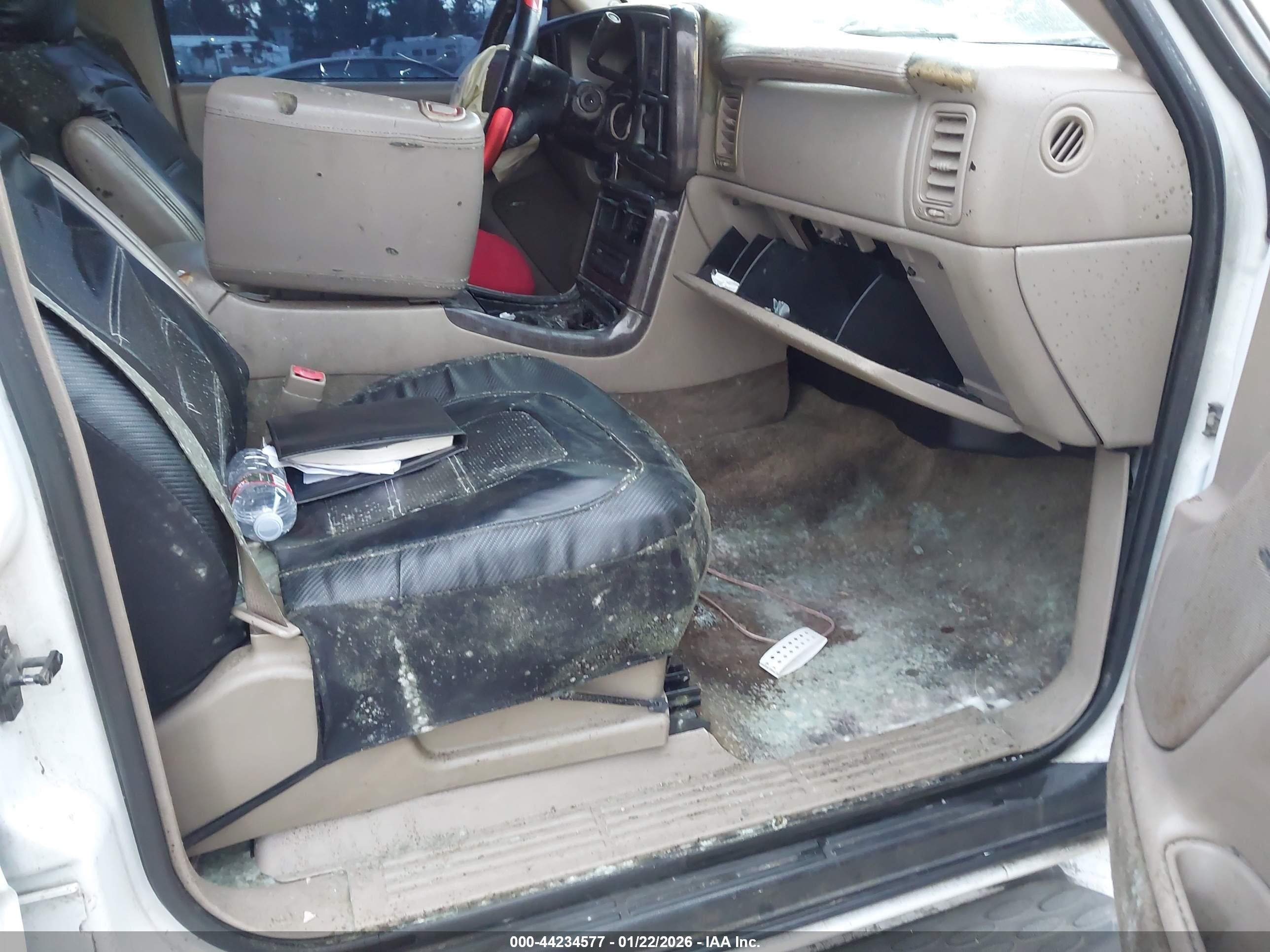 GMC YUKON image 6