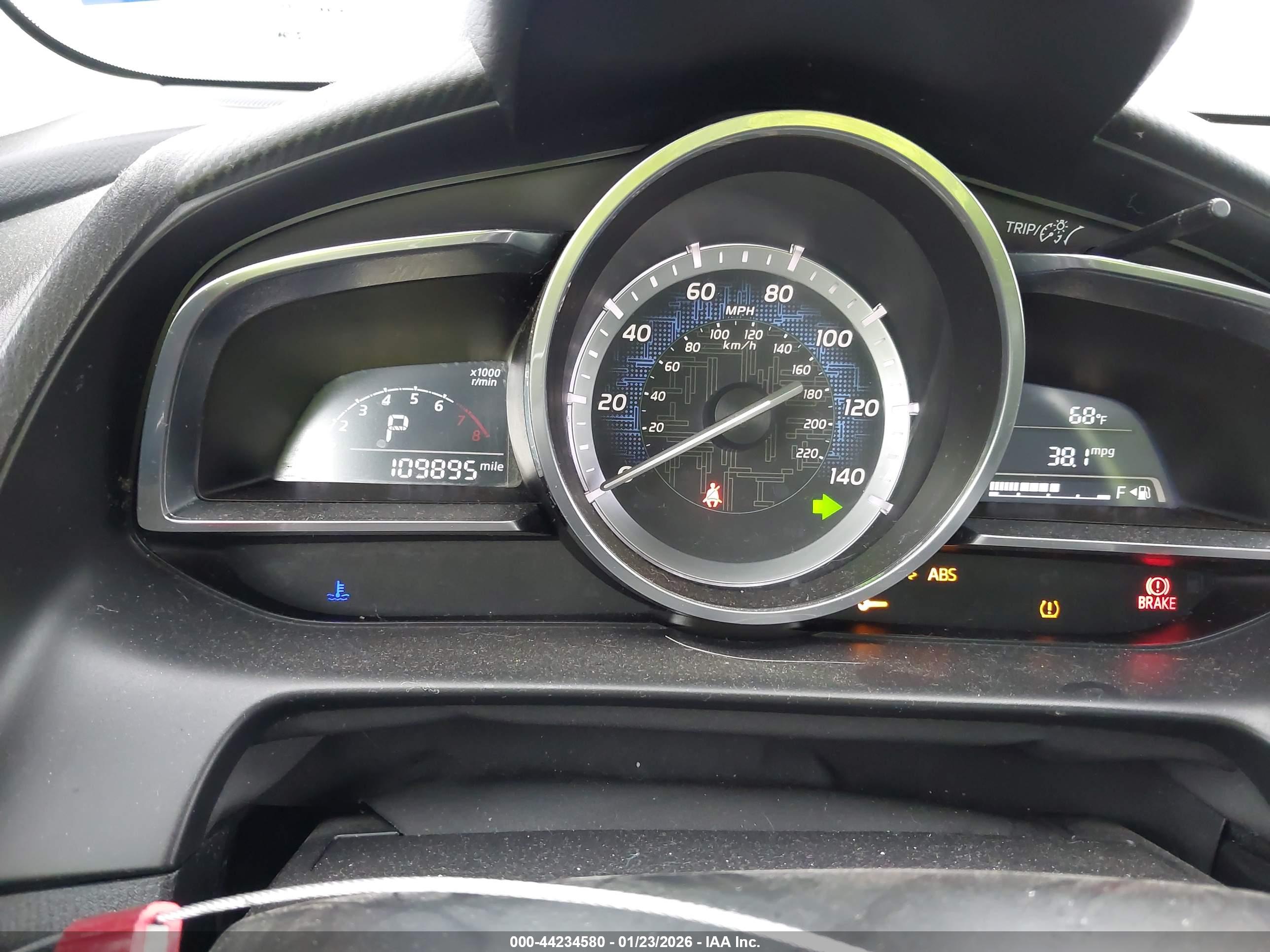 TOYOTA YARIS image 7