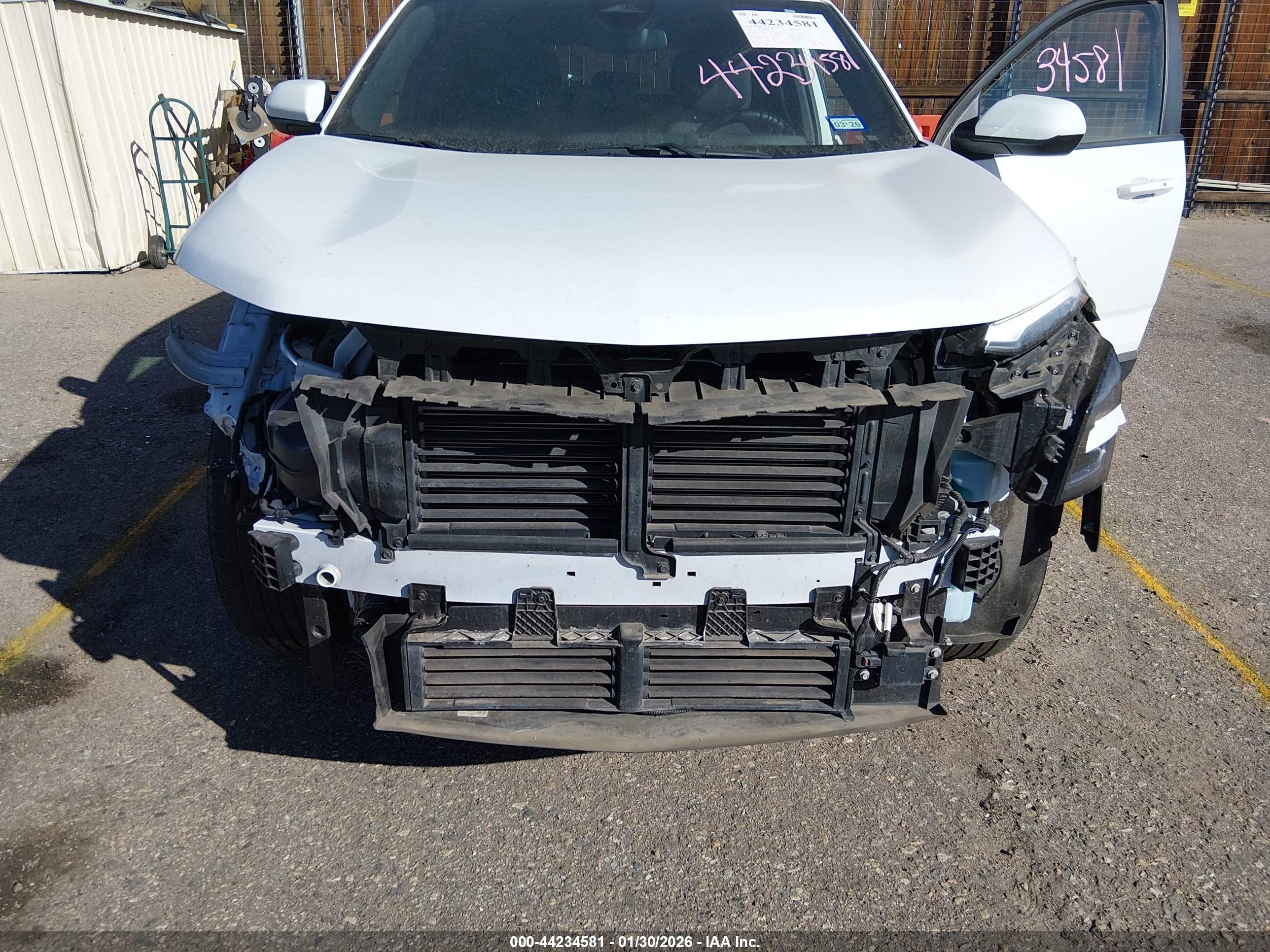 CHEVROLET EQUINOX image 6
