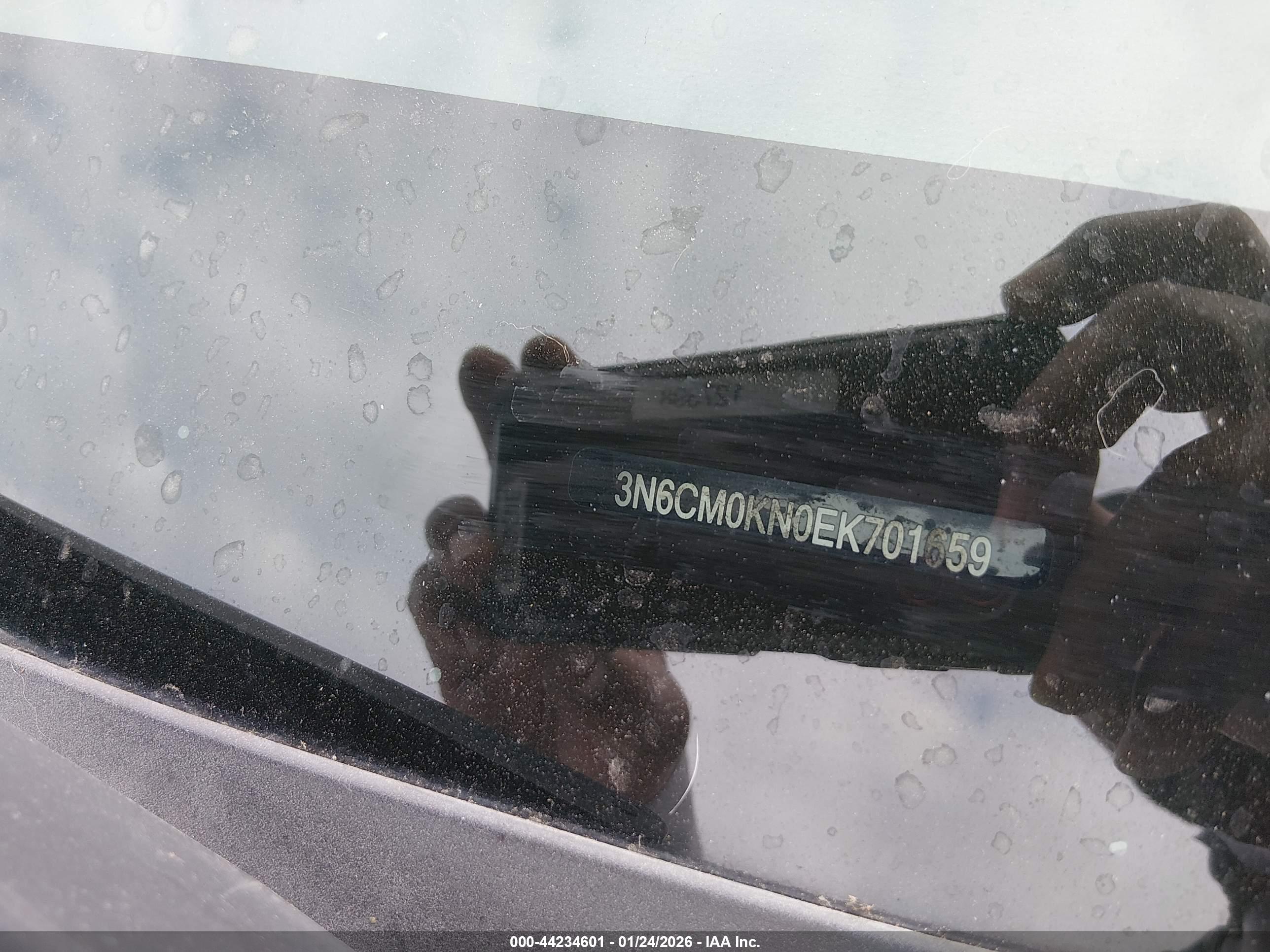 NISSAN NV200 image 9