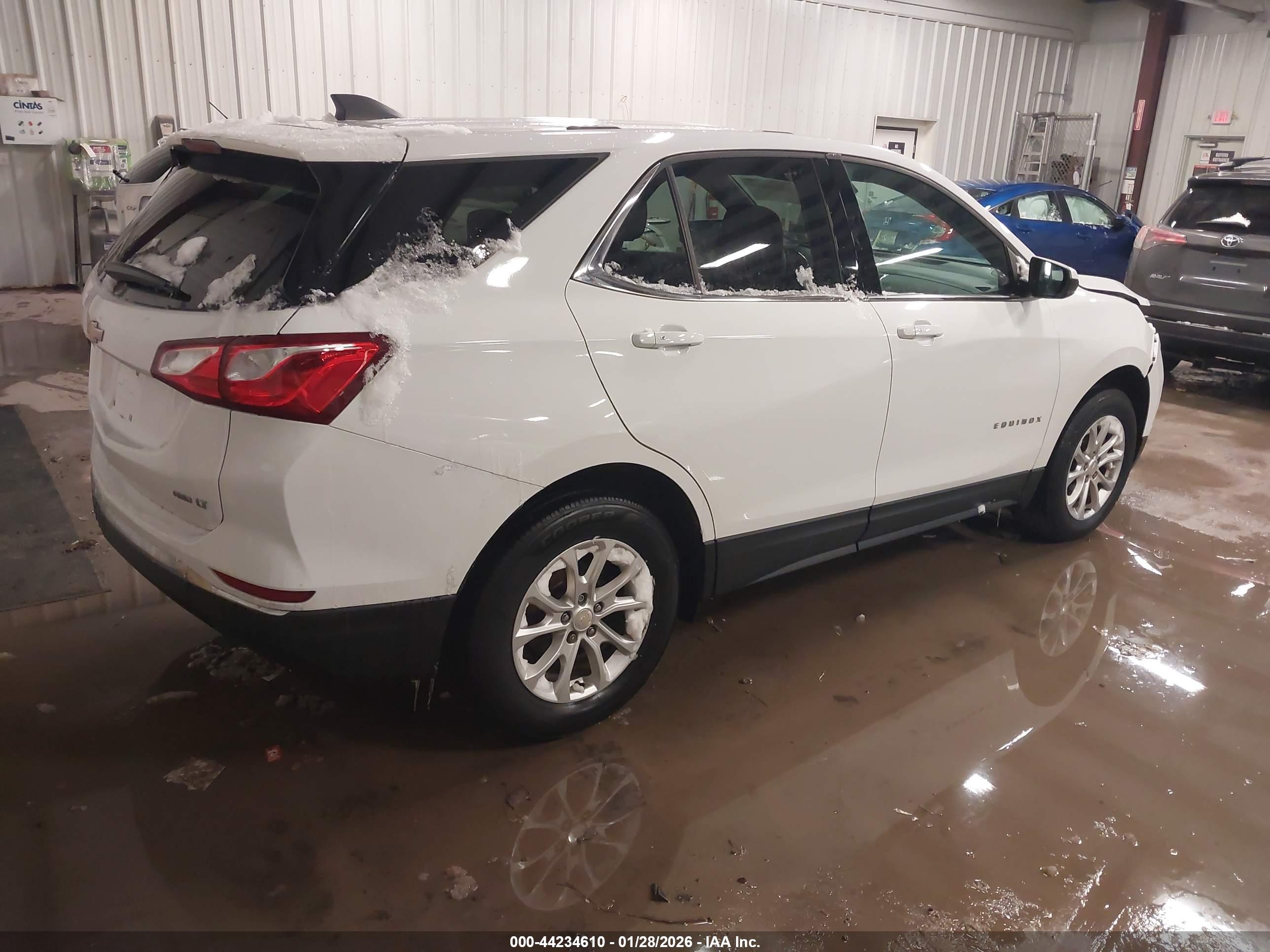 CHEVROLET EQUINOX image 4