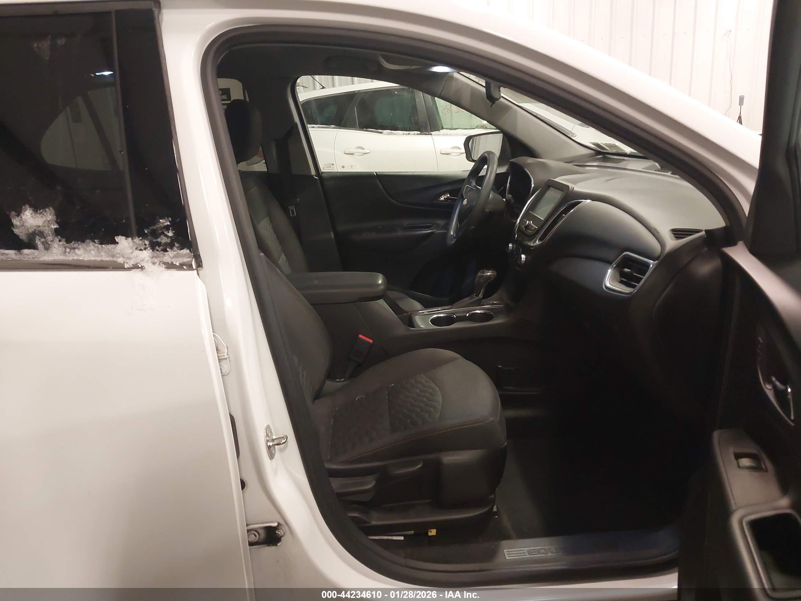 CHEVROLET EQUINOX image 5