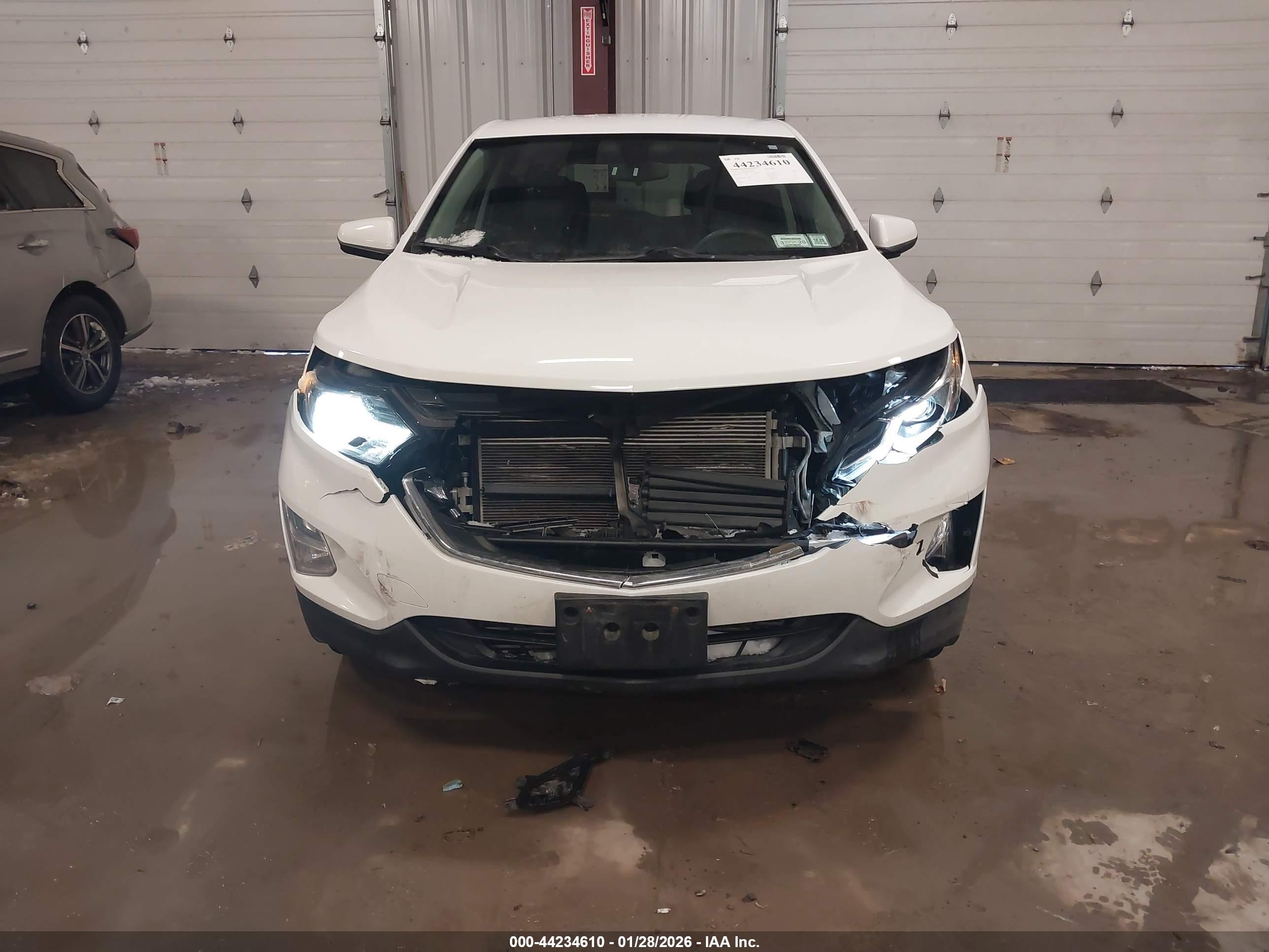 CHEVROLET EQUINOX image 6
