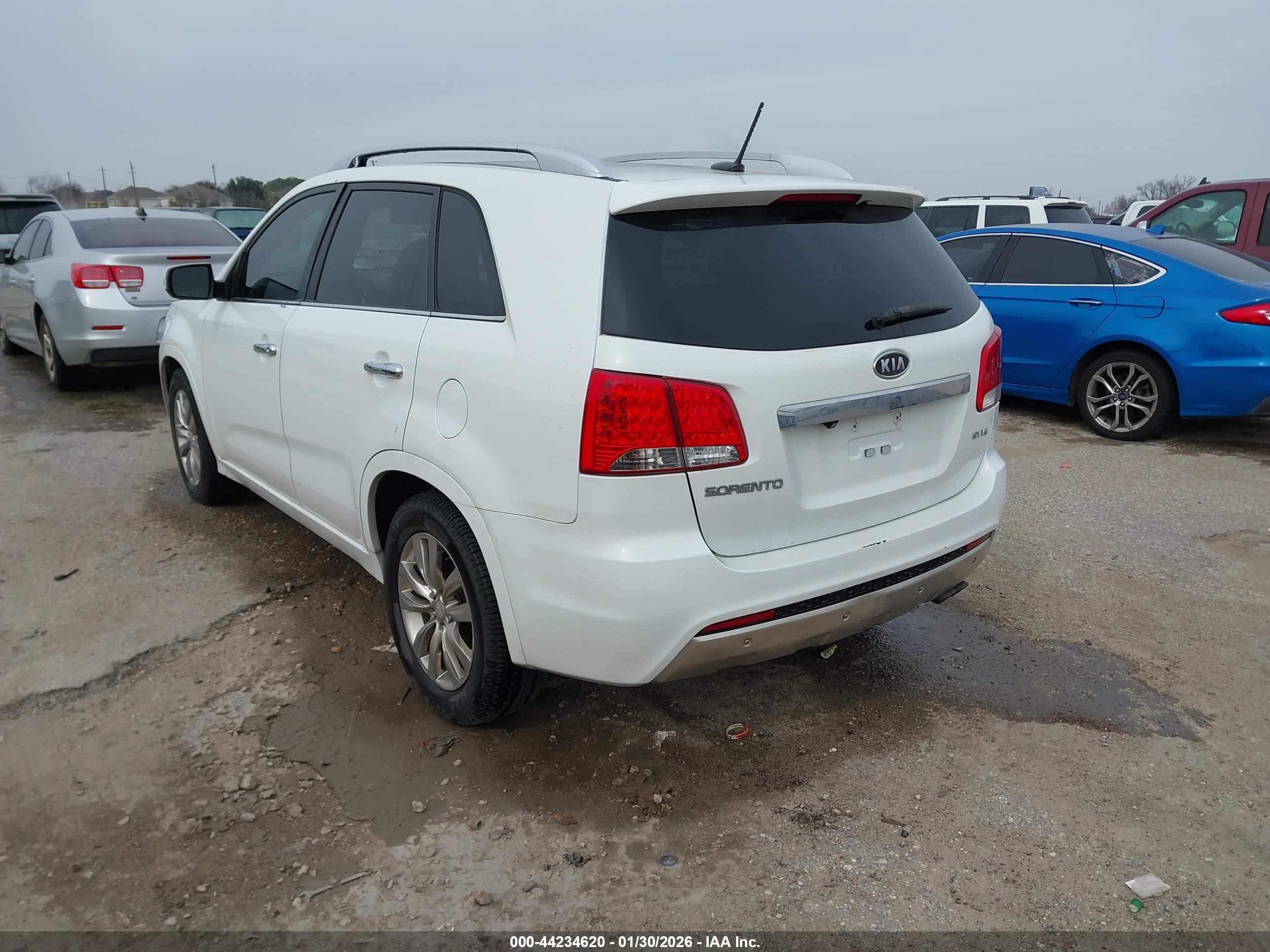KIA SORENTO image 3