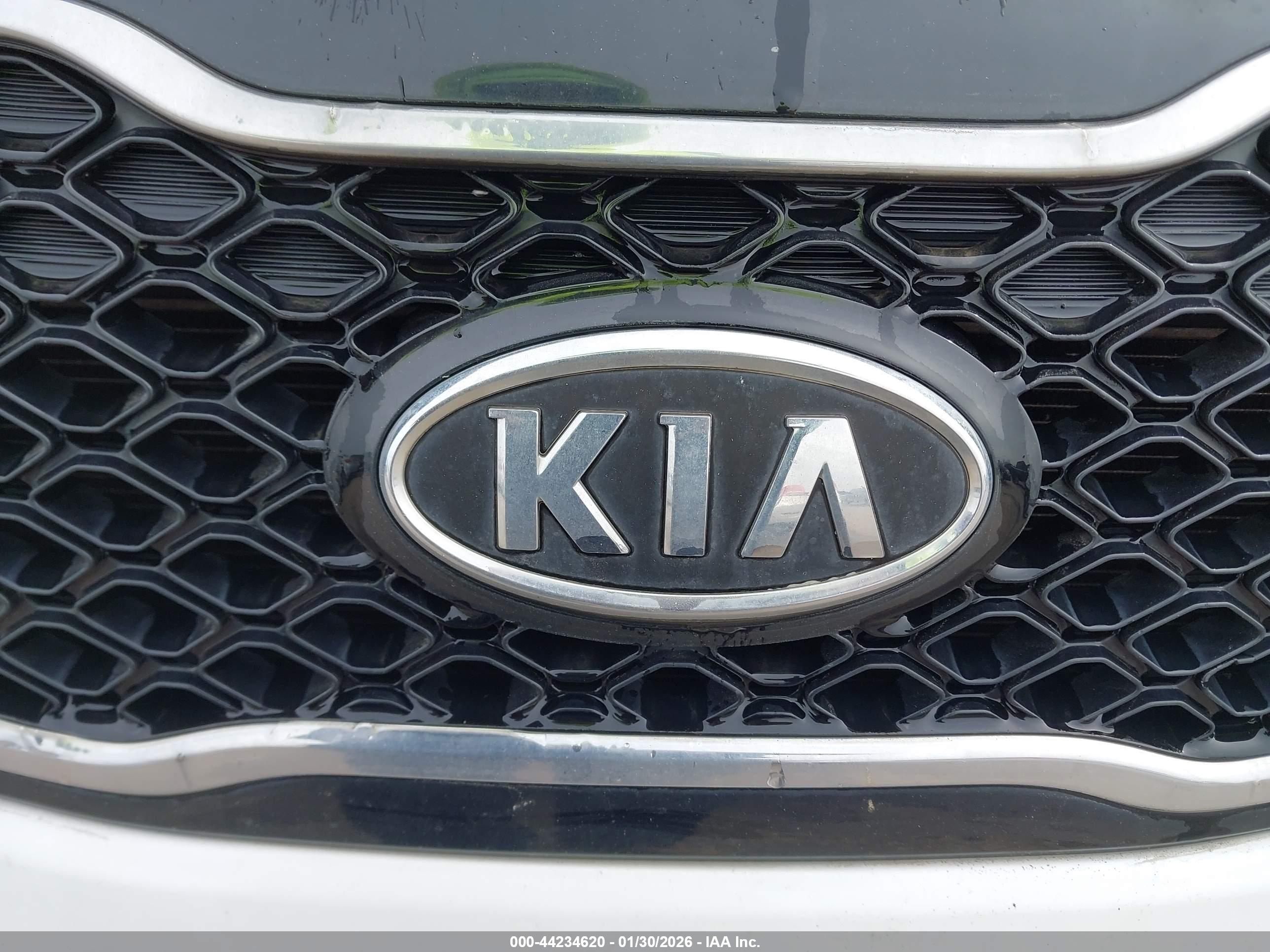 KIA SORENTO image 6