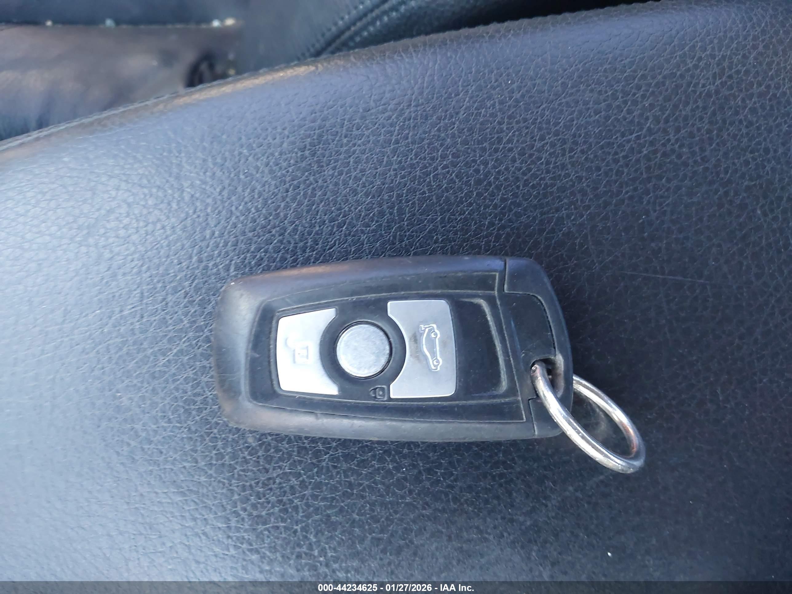 BMW 328I image 11