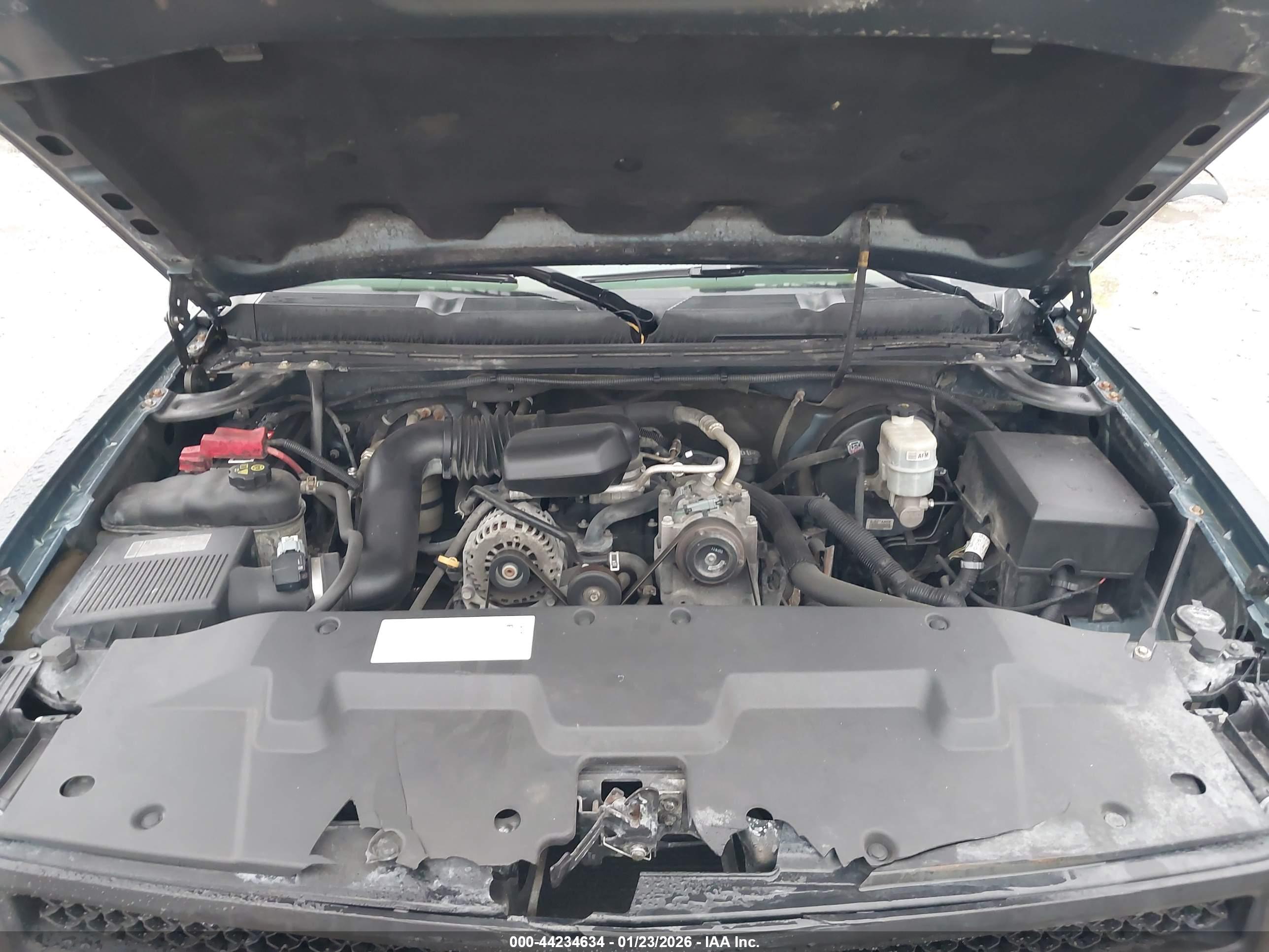 CHEVROLET SILVERADO image 10