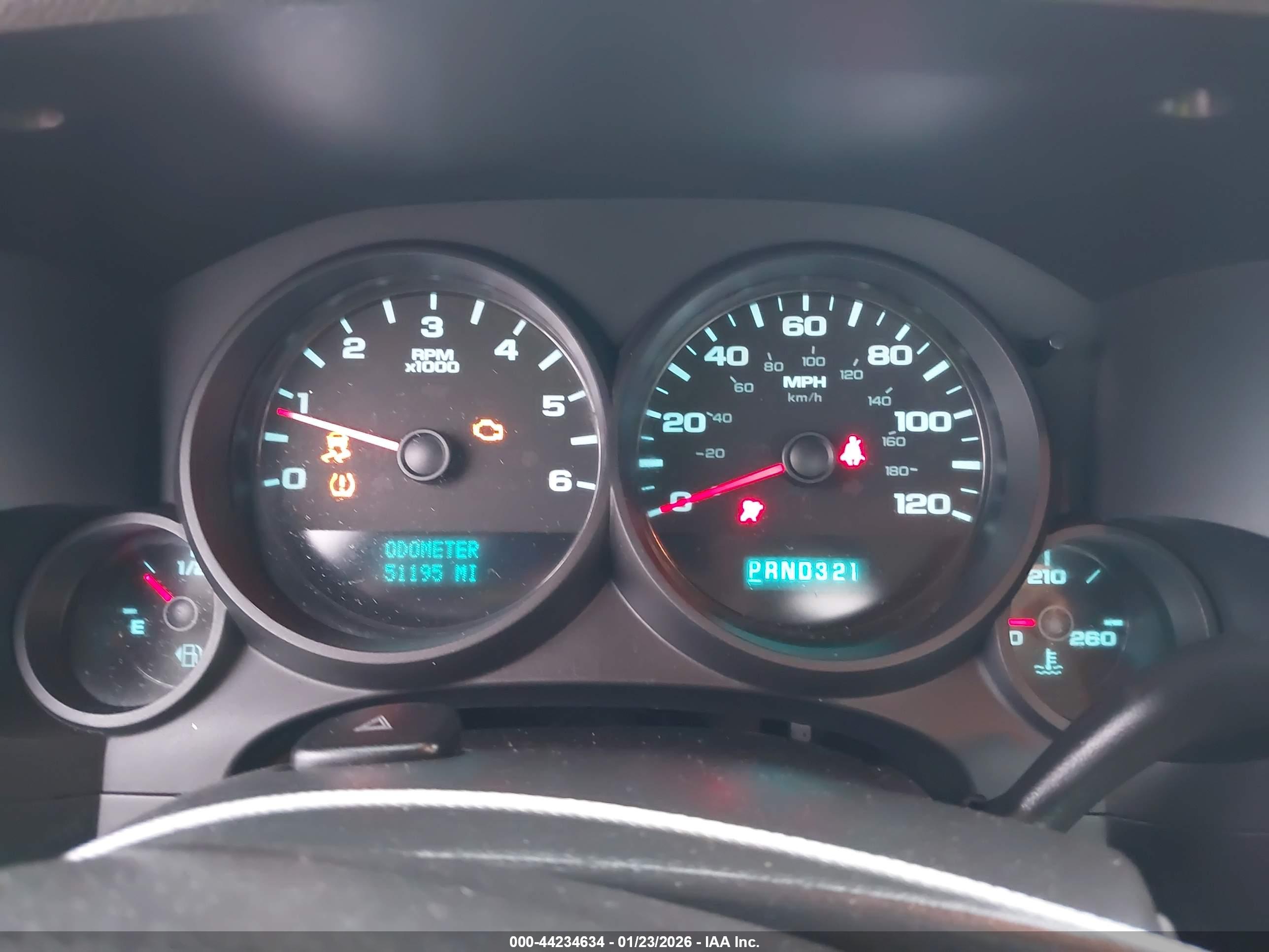 CHEVROLET SILVERADO image 7