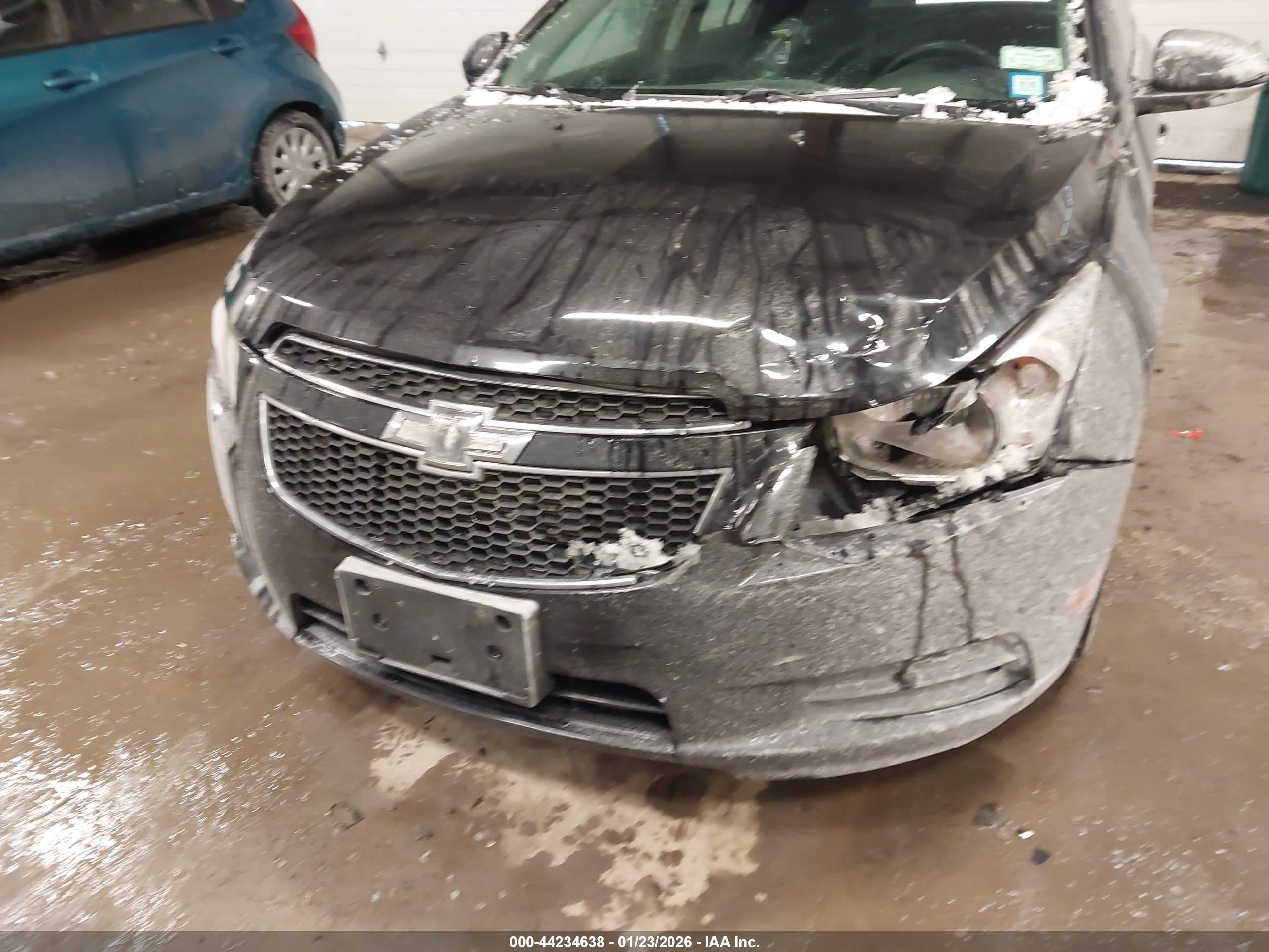 CHEVROLET CRUZE image 6