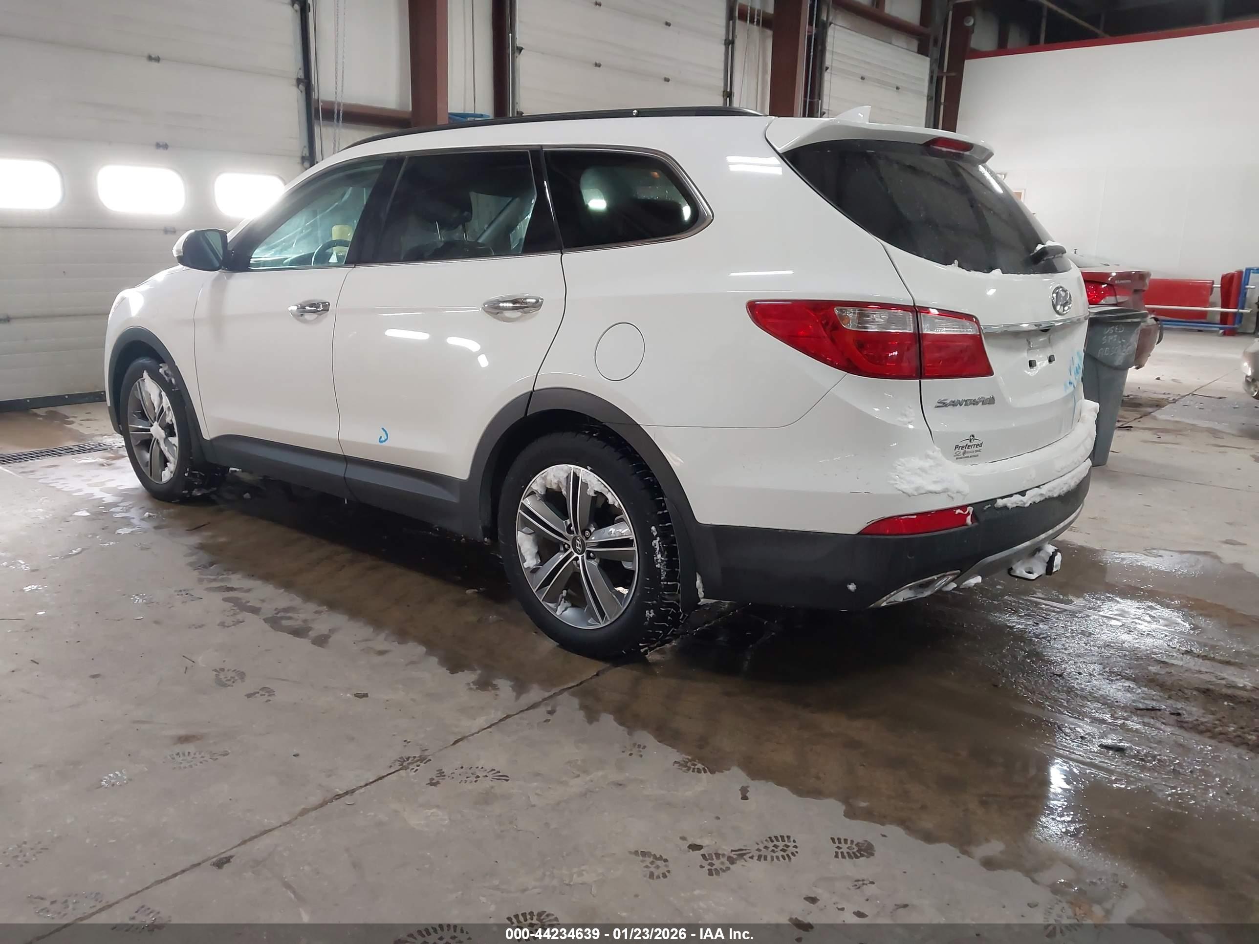 HYUNDAI SANTA image 3