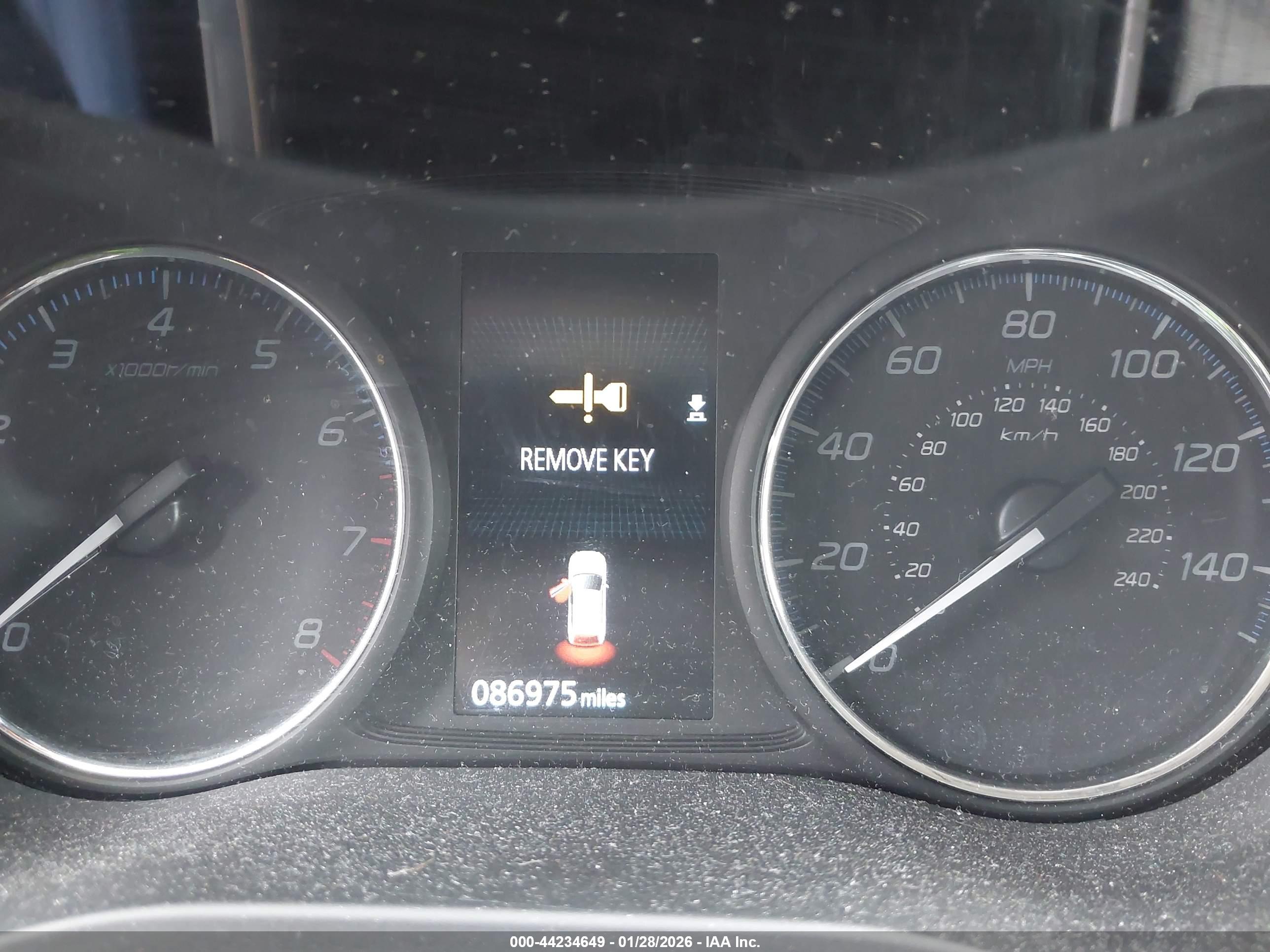 MITSUBISHI OUTLANDER image 7