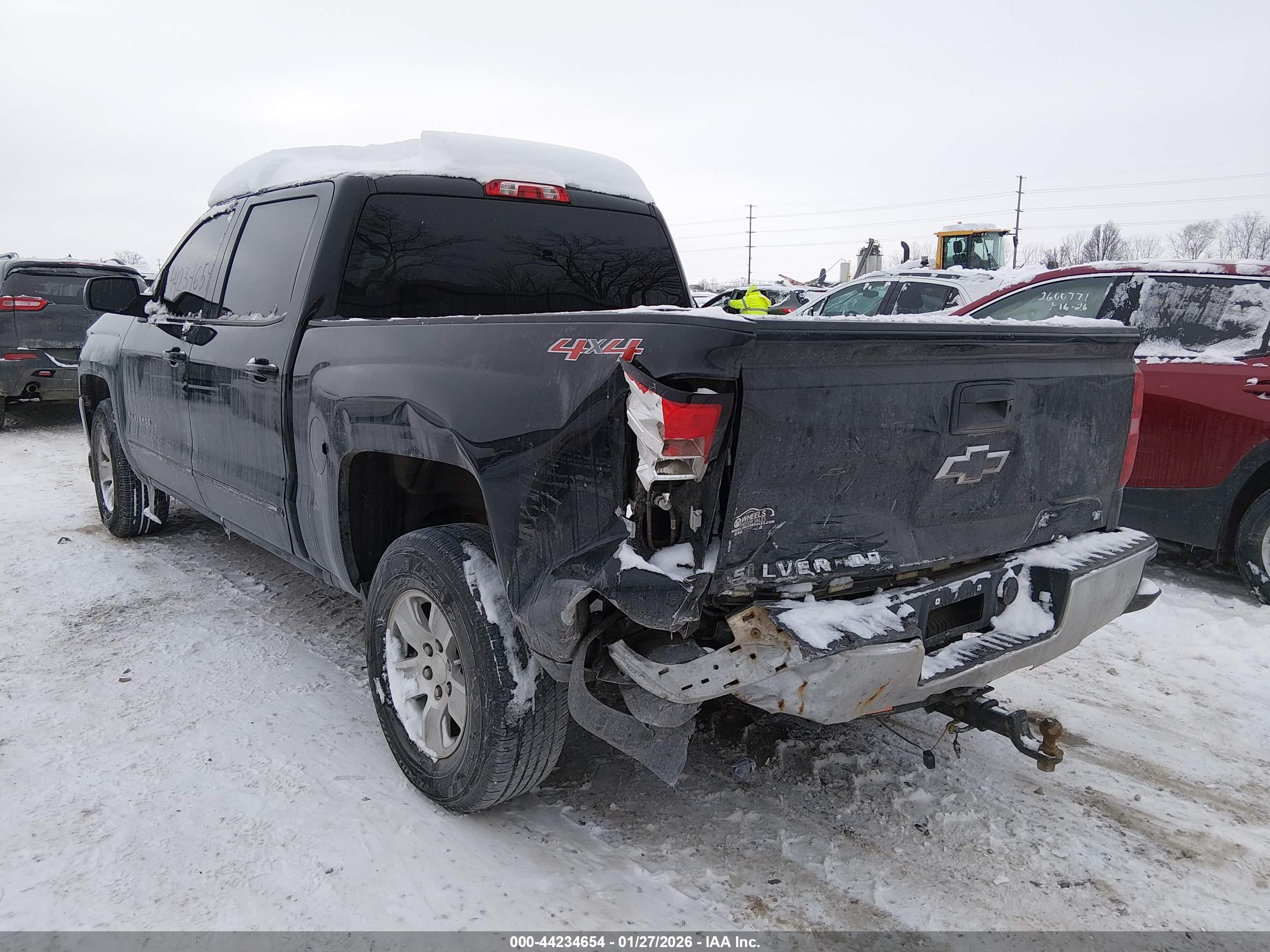 CHEVROLET SILVERADO image 3