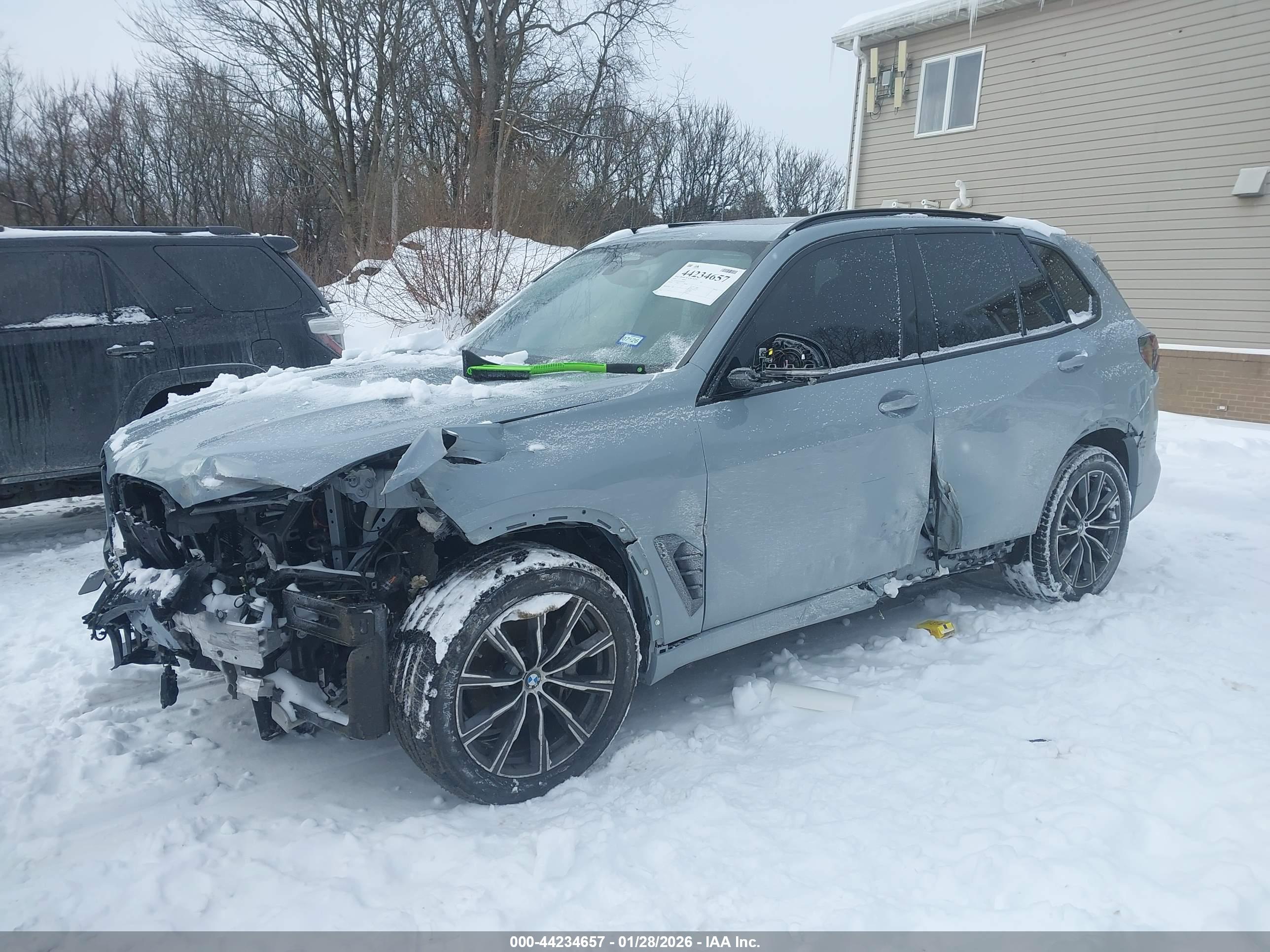 BMW X5 image 2