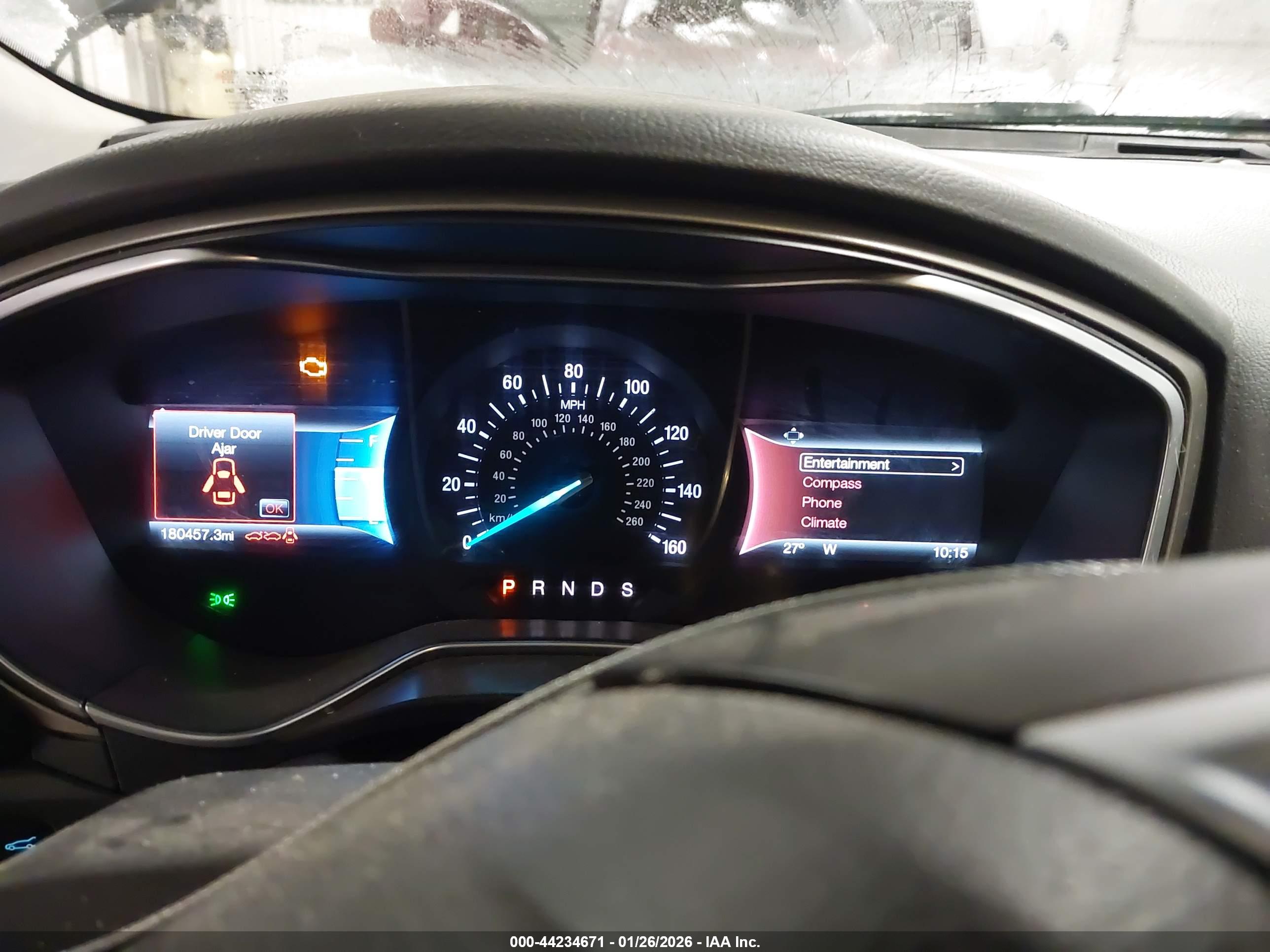 FORD FUSION image 7