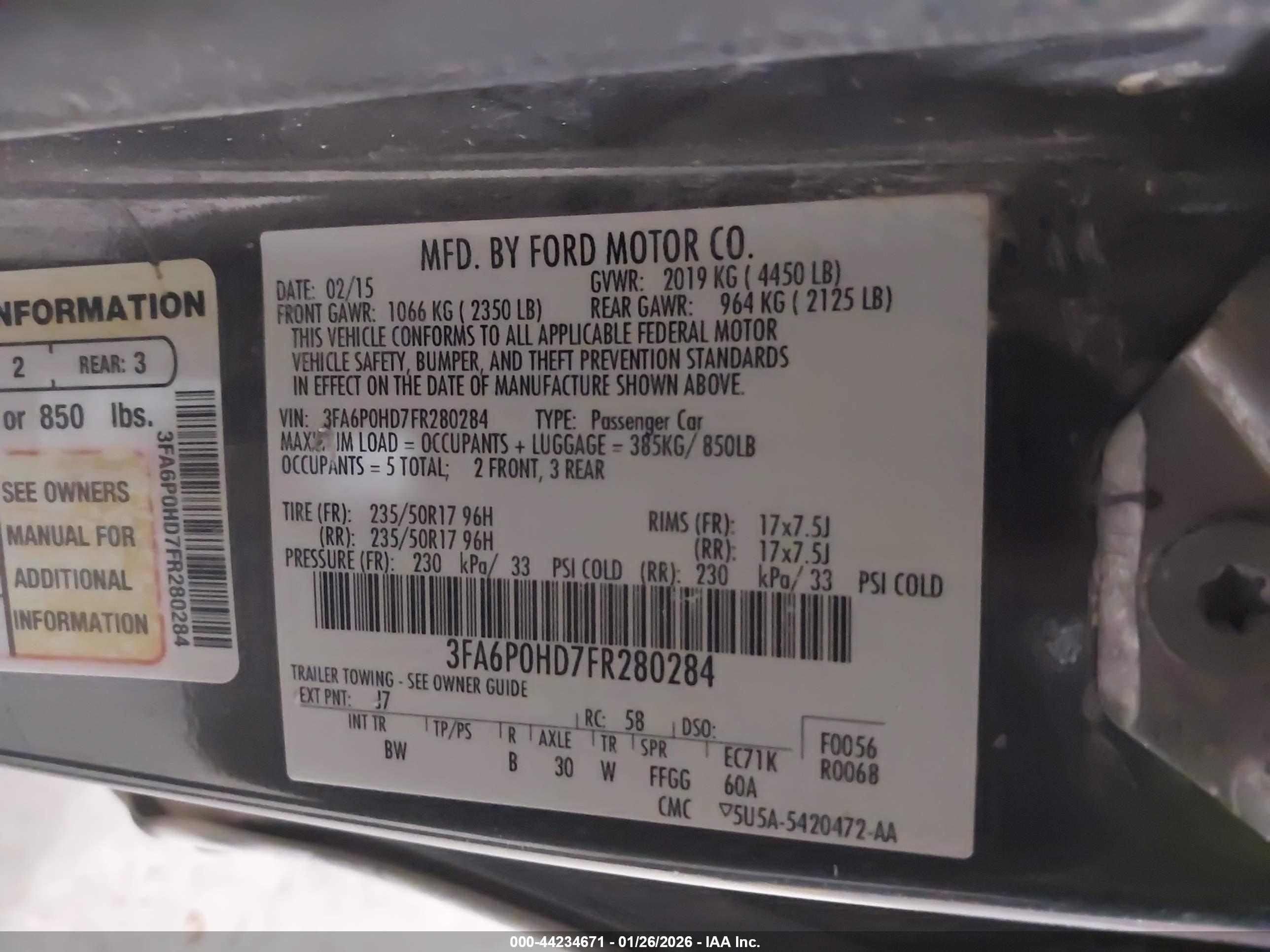 FORD FUSION image 9