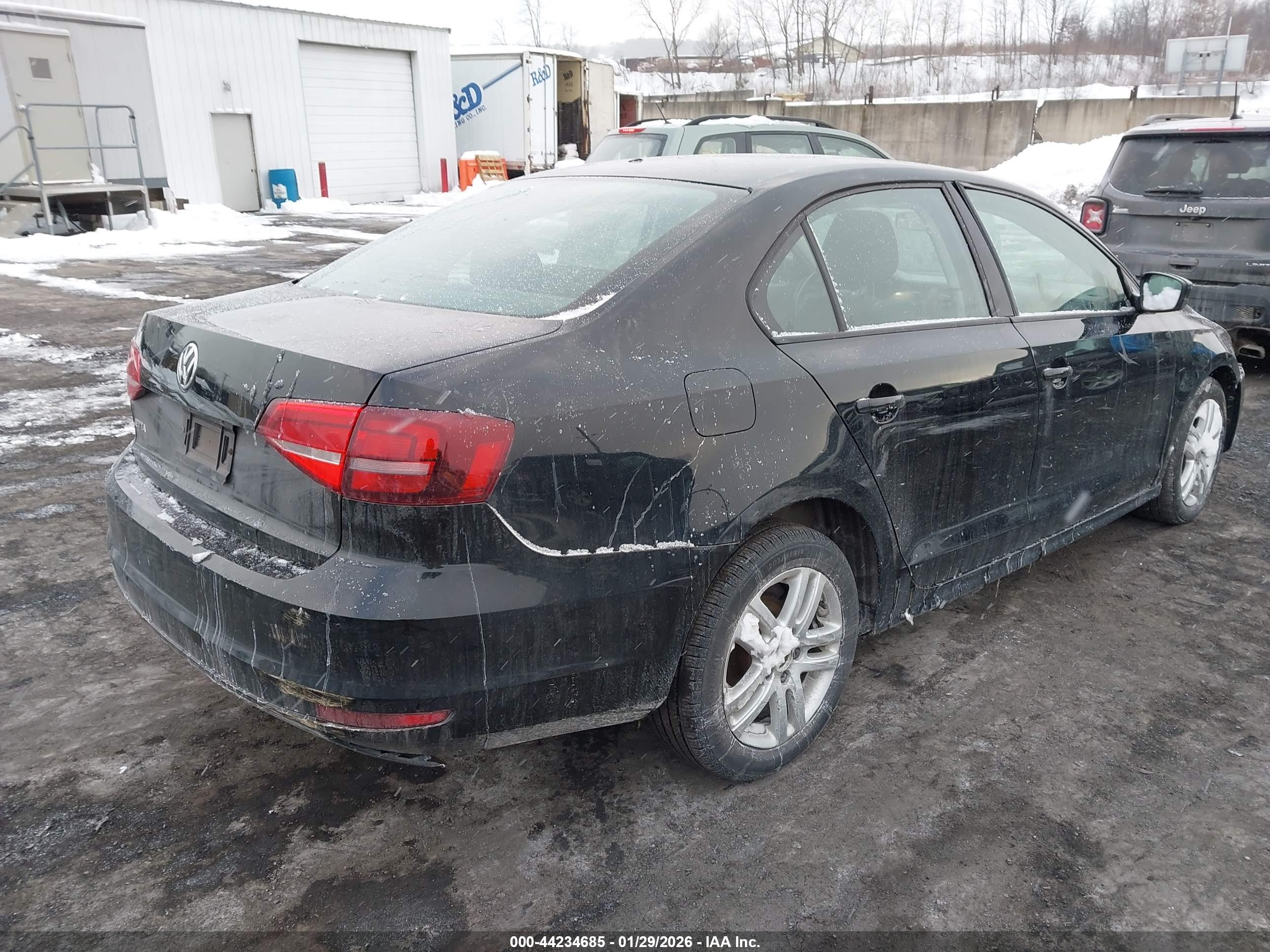 VOLKSWAGEN JETTA image 4