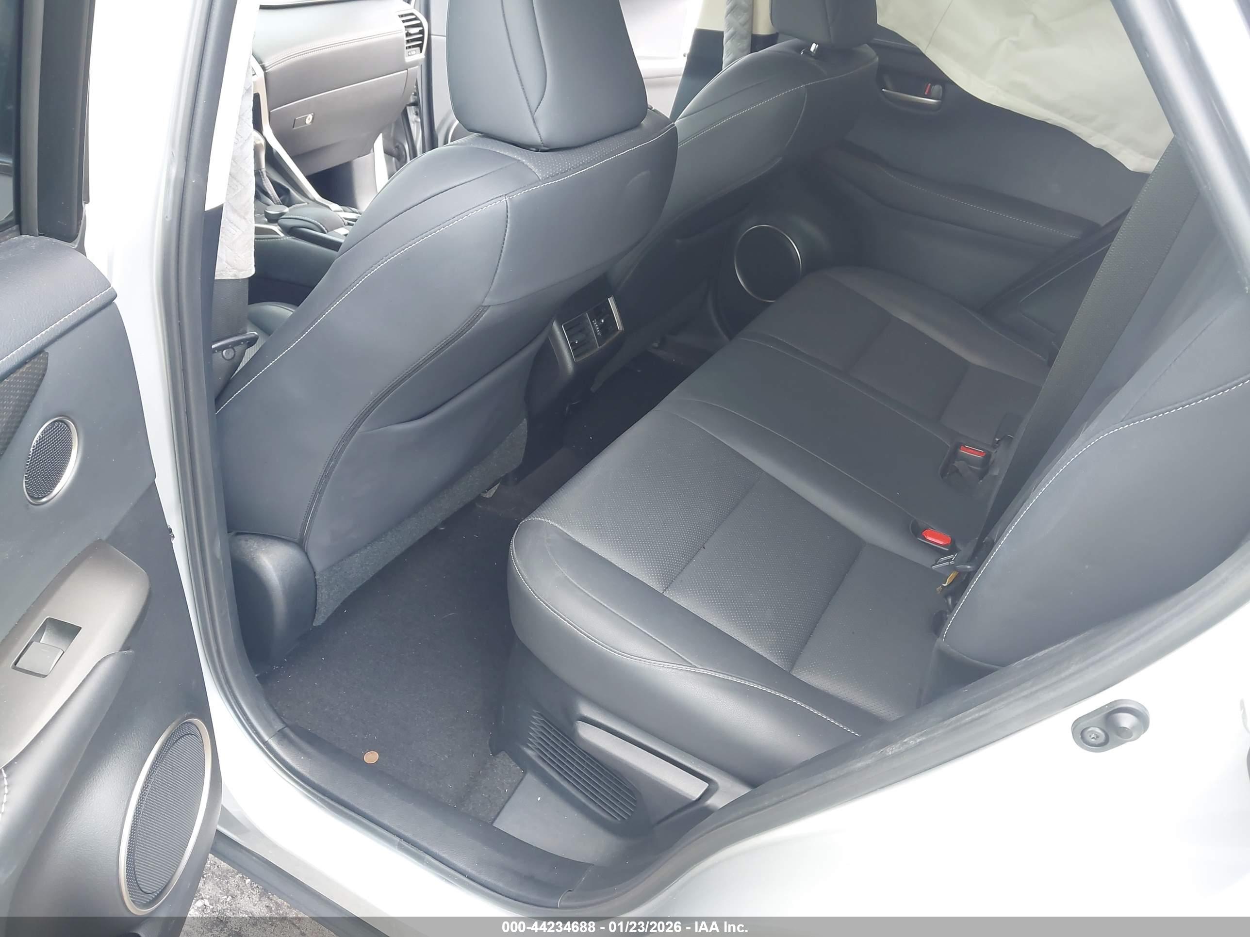 LEXUS NX image 8