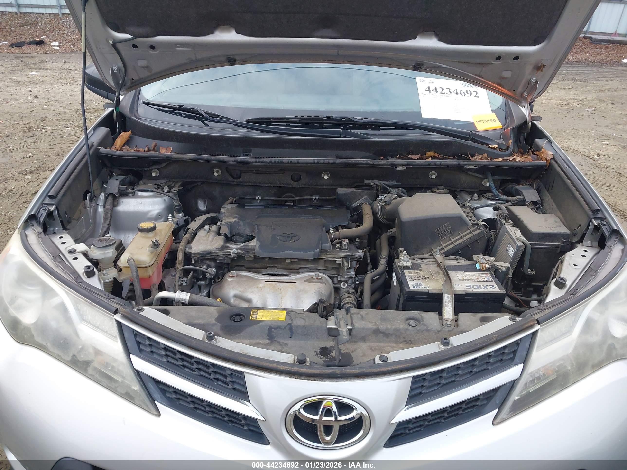 TOYOTA RAV4 image 10