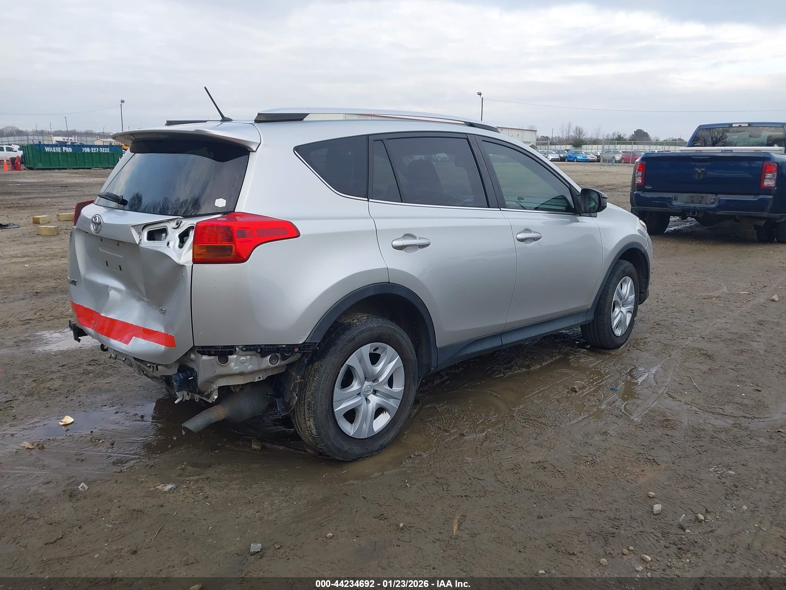 TOYOTA RAV4 image 4