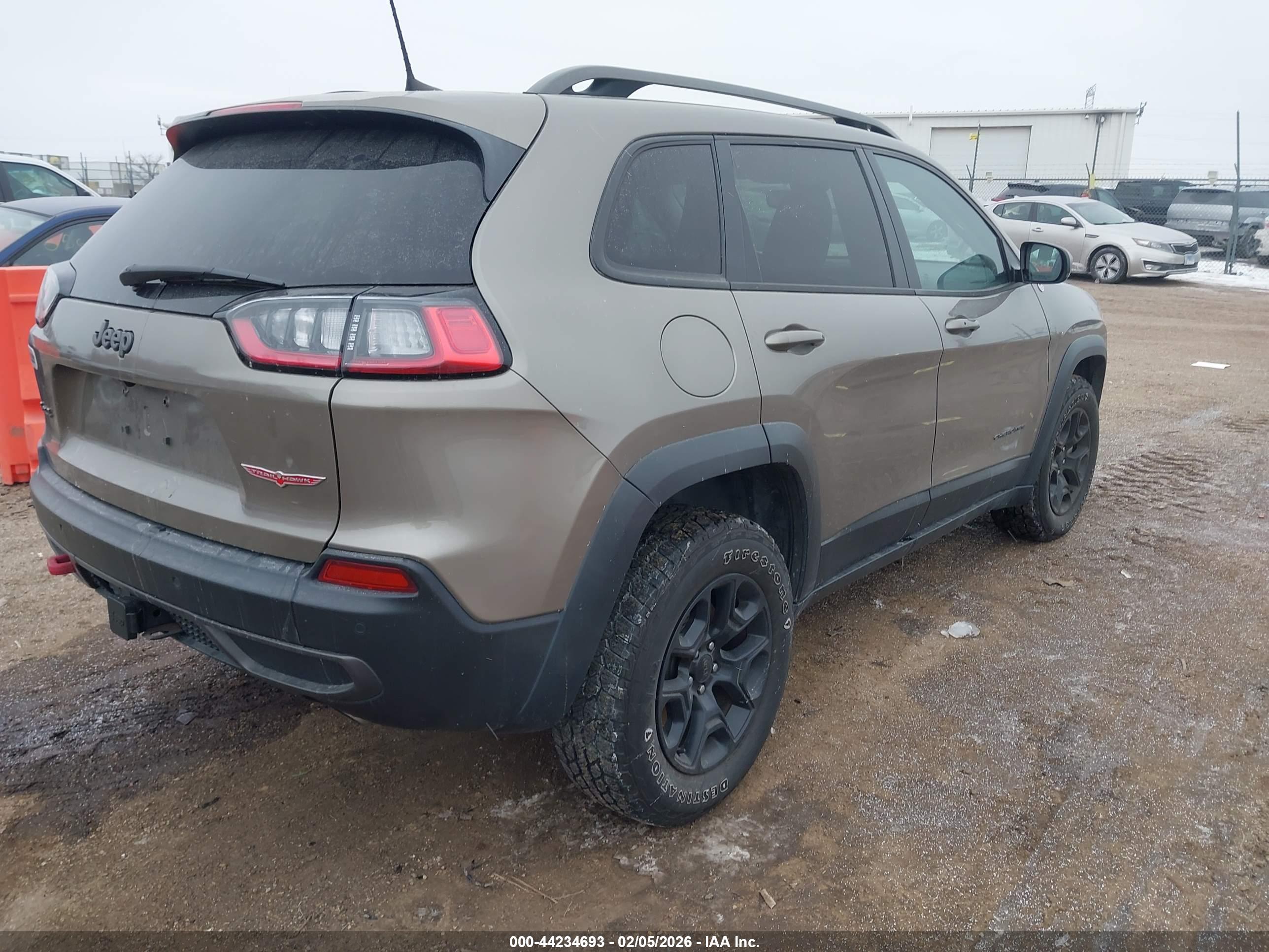 JEEP CHEROKEE image 4