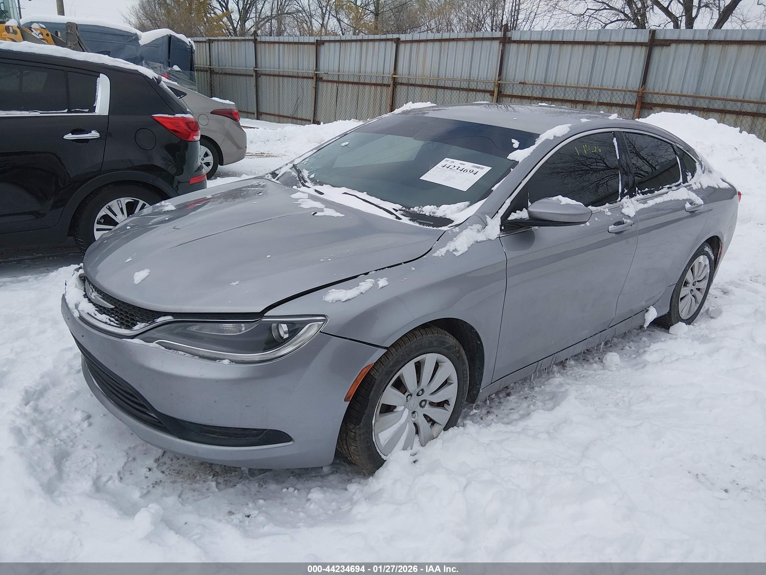 CHRYSLER 200 image 2