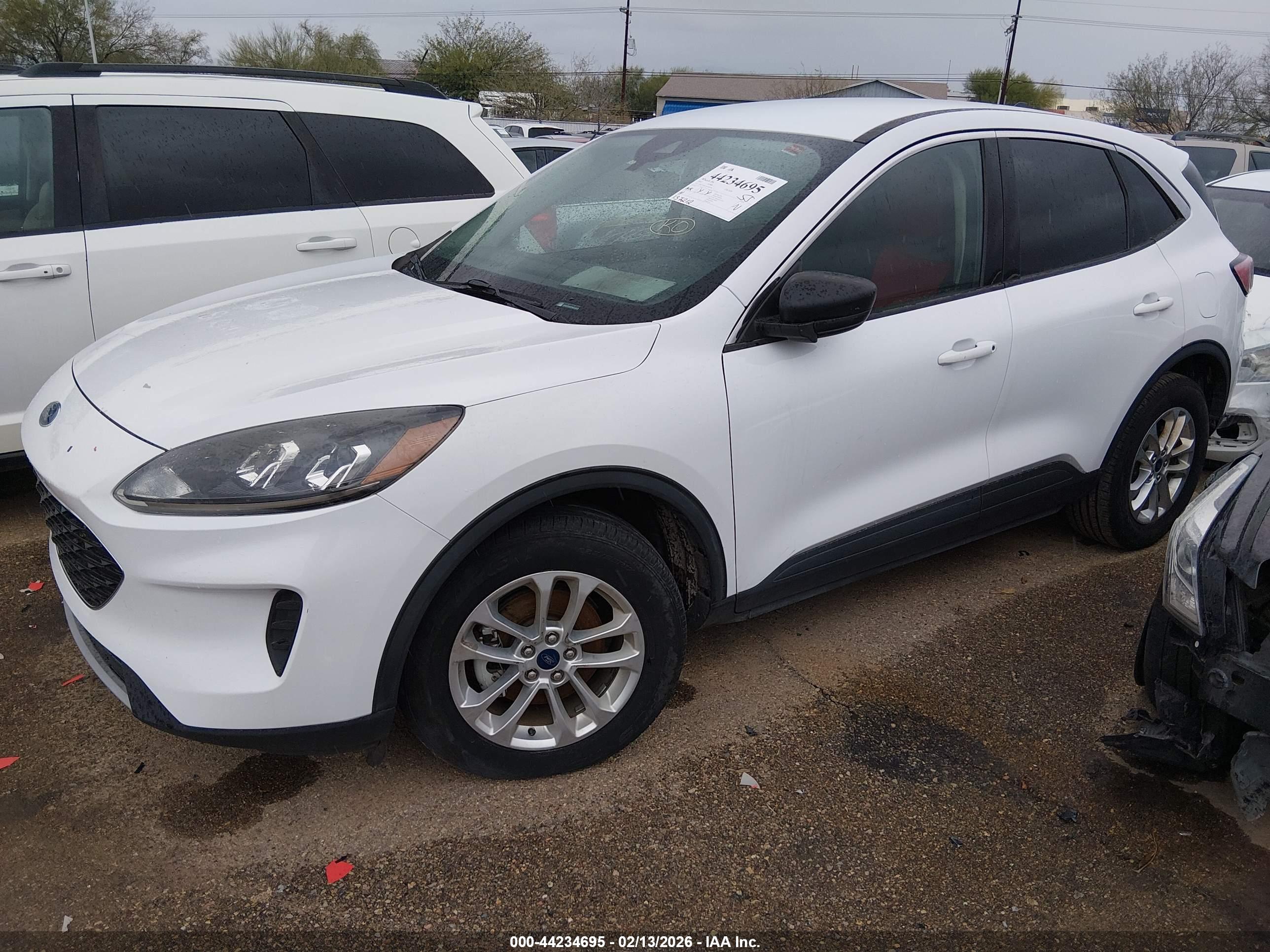 FORD ESCAPE image 2