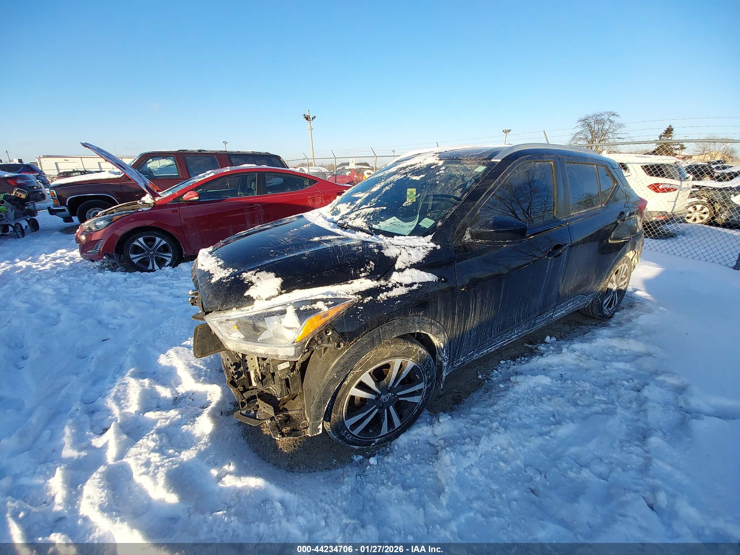NISSAN KICKS image 2