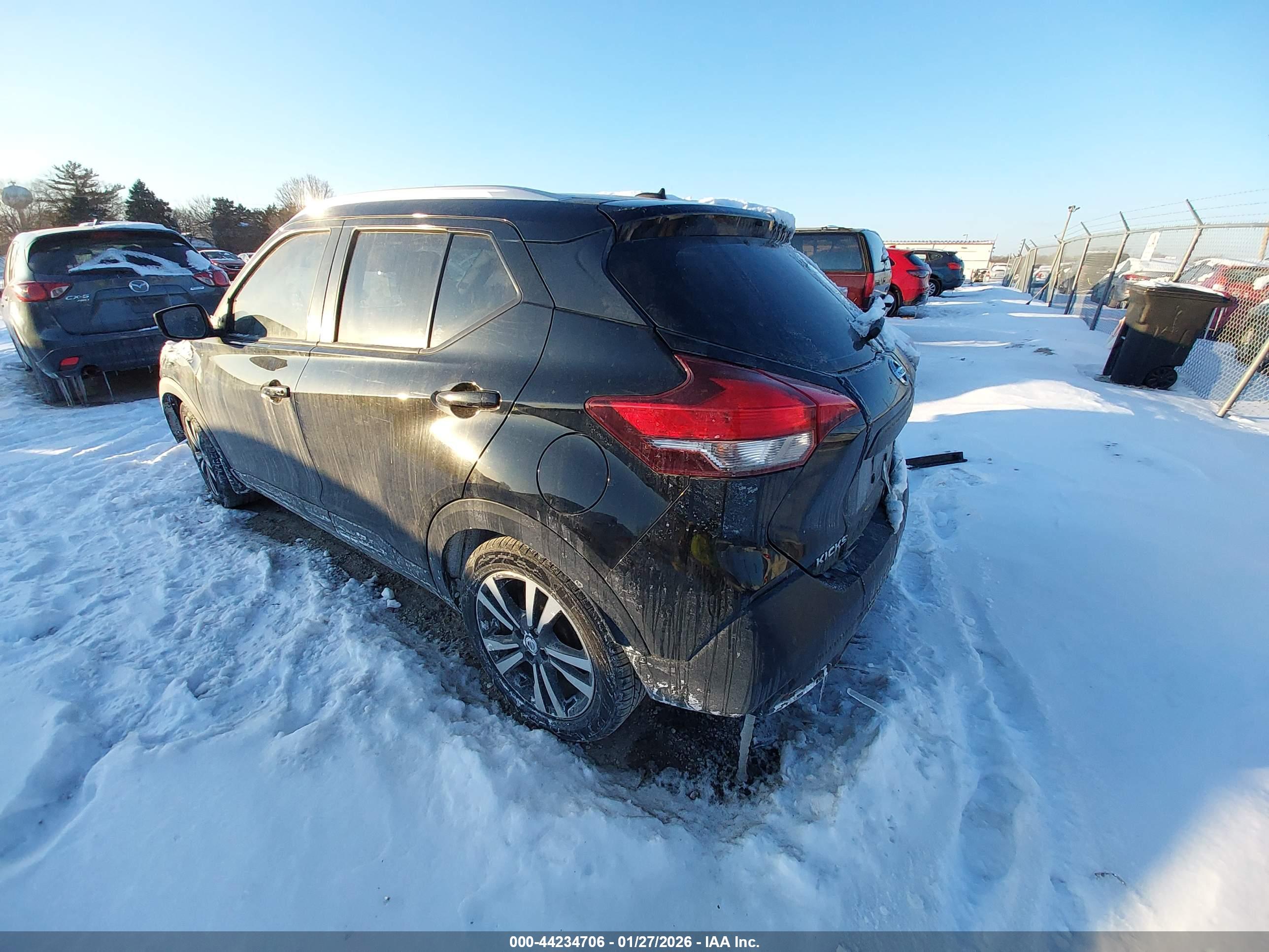 NISSAN KICKS image 3