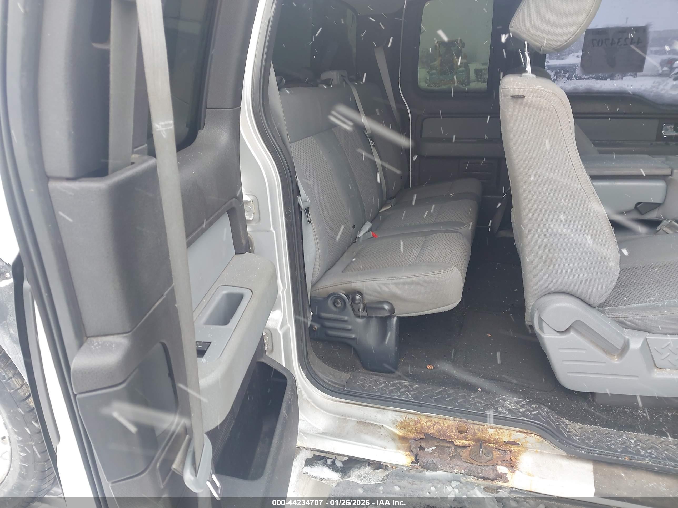 FORD F-150 image 8