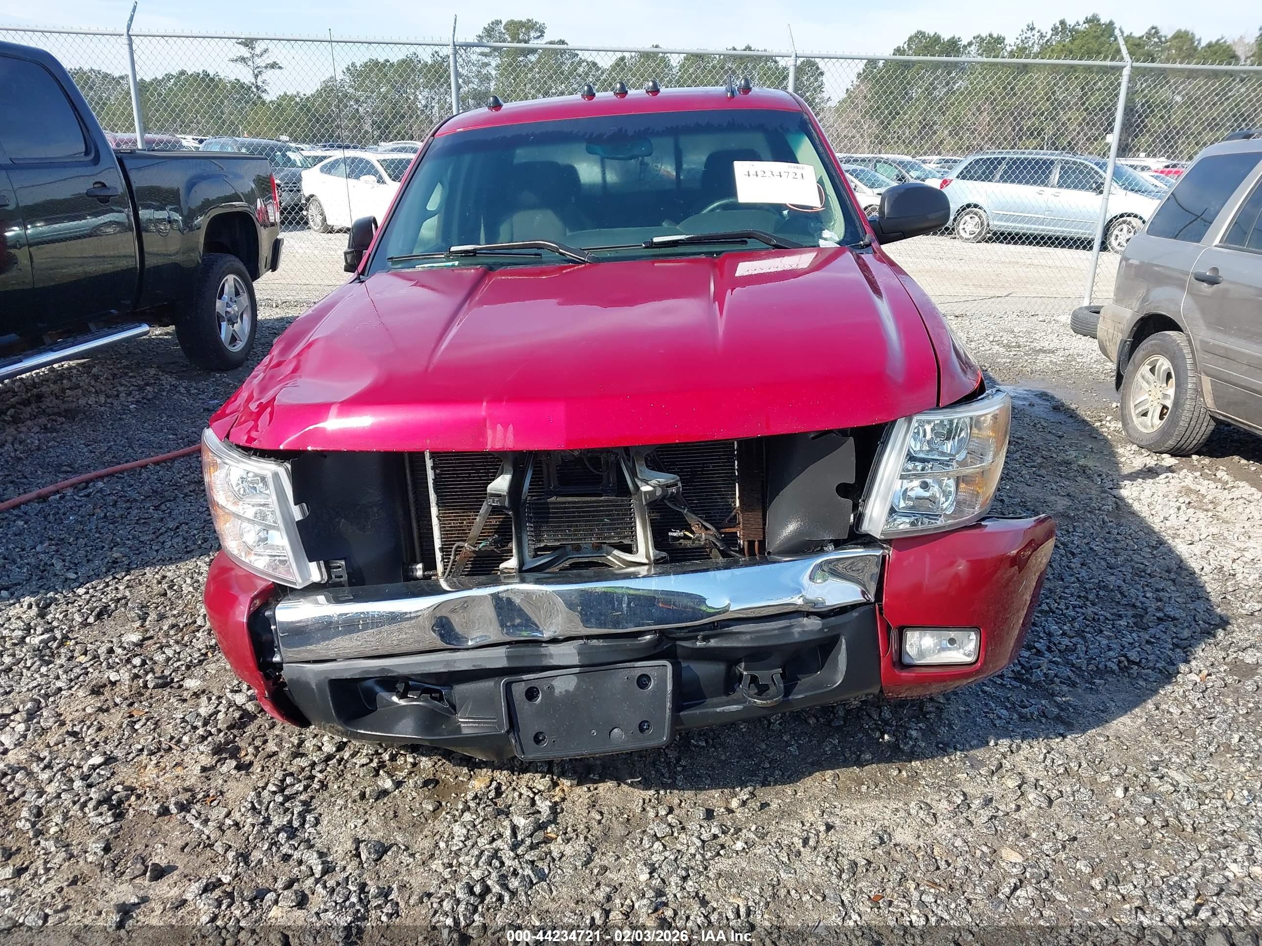 CHEVROLET SILVERADO image 6