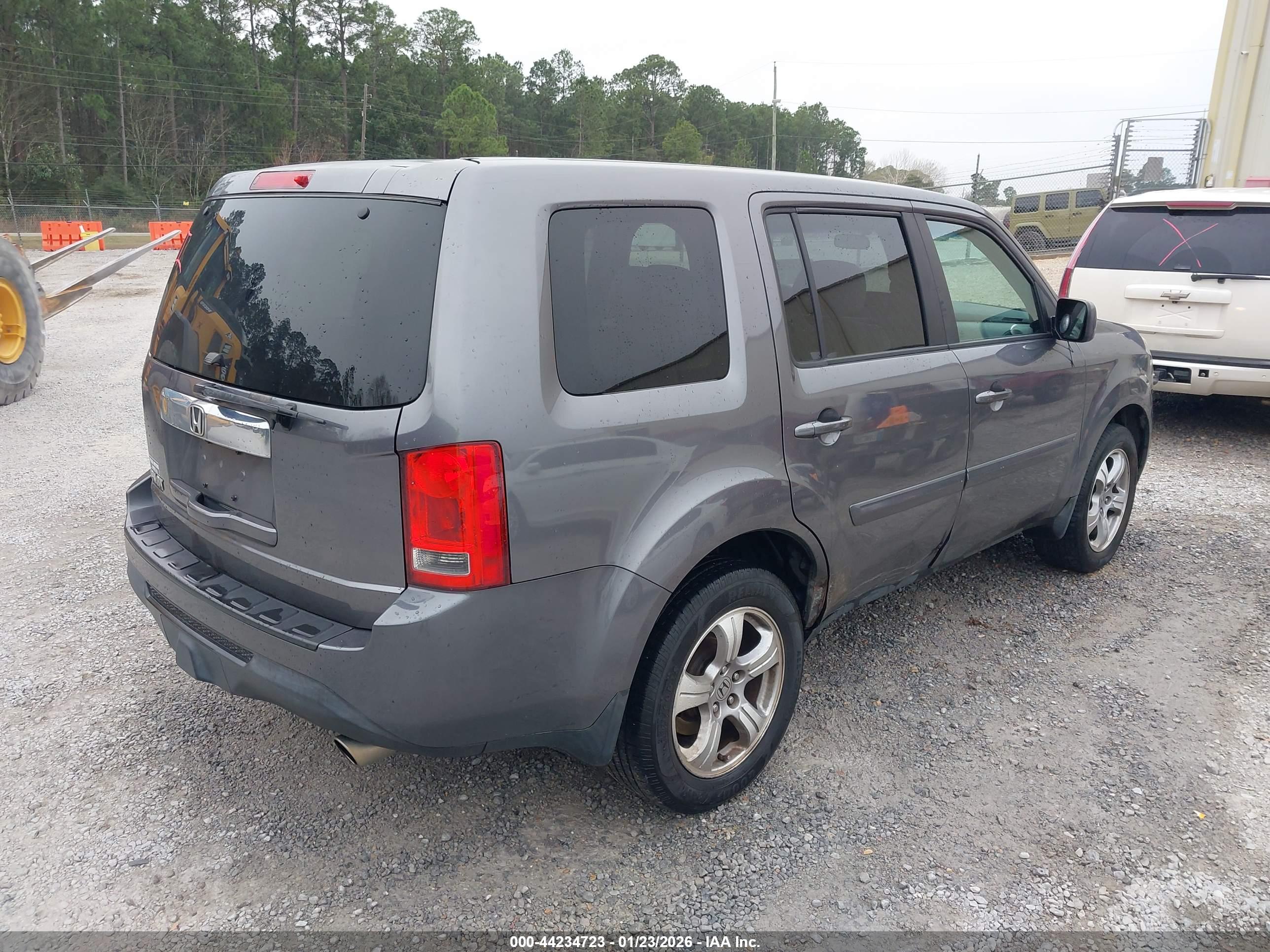 HONDA PILOT image 4