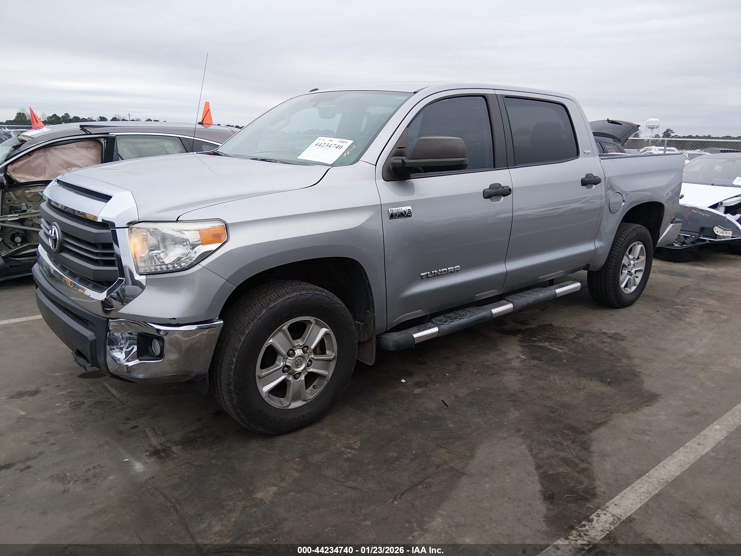 TOYOTA TUNDRA image 2