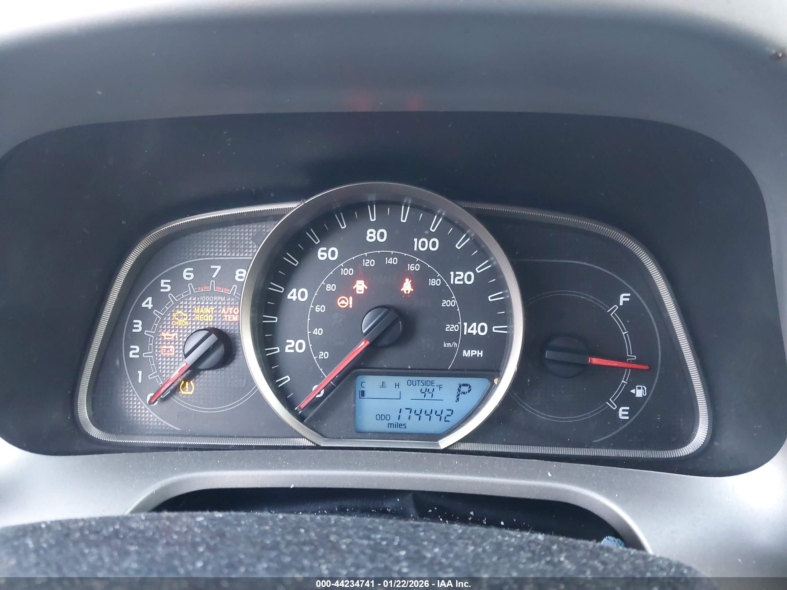 TOYOTA RAV4 image 7
