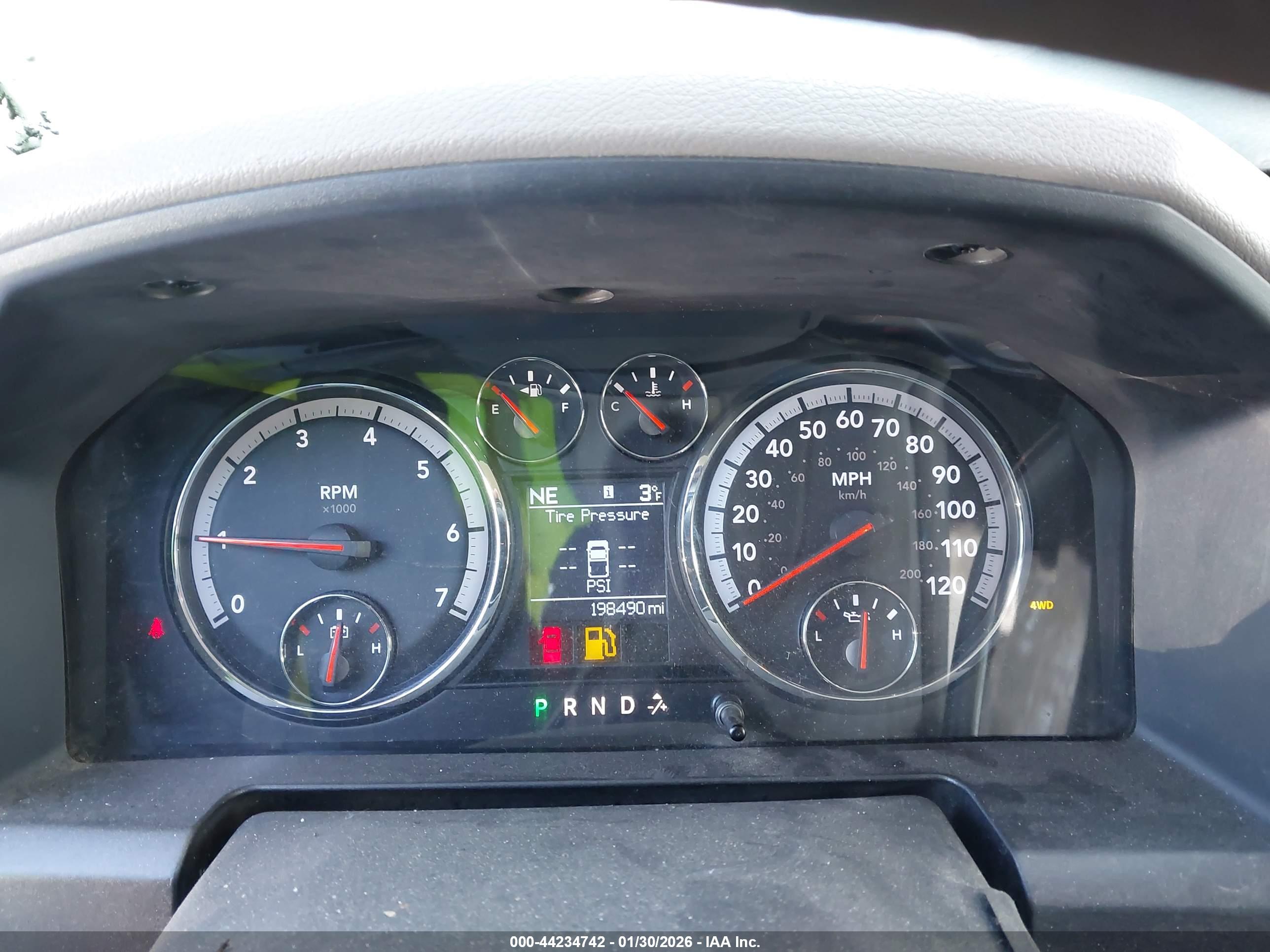 DODGE RAM image 7