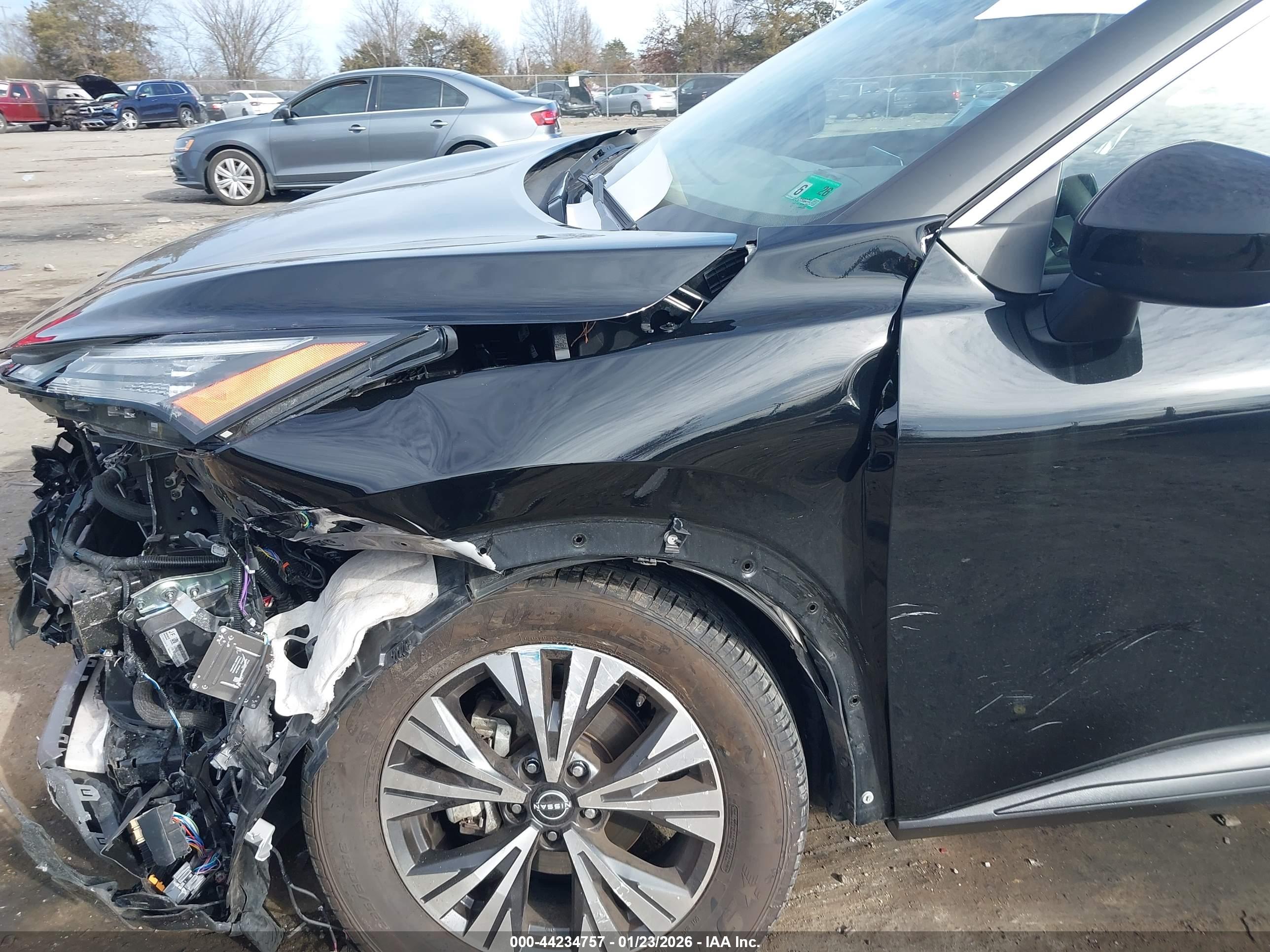 NISSAN ROGUE image 6