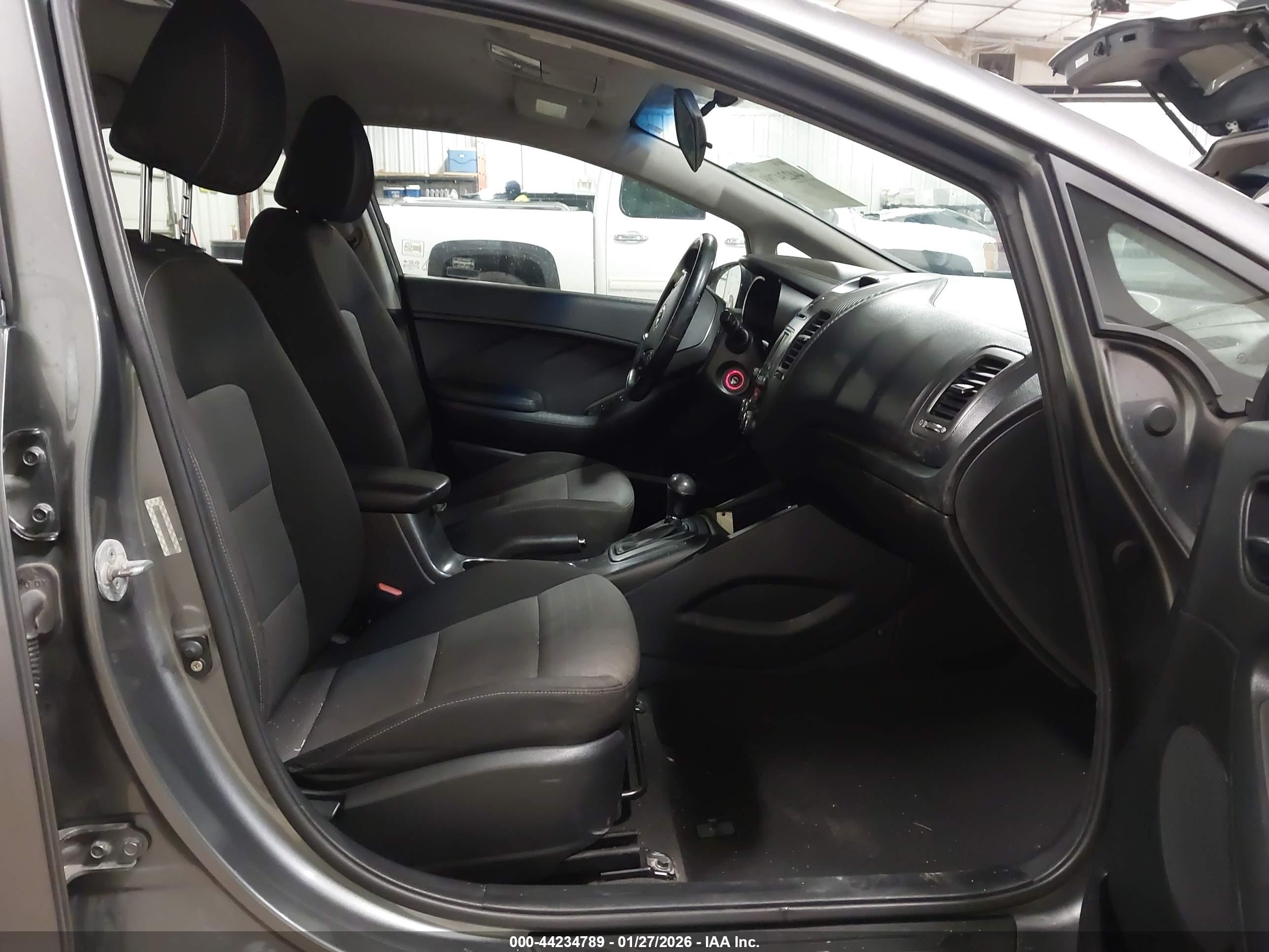 KIA FORTE image 5