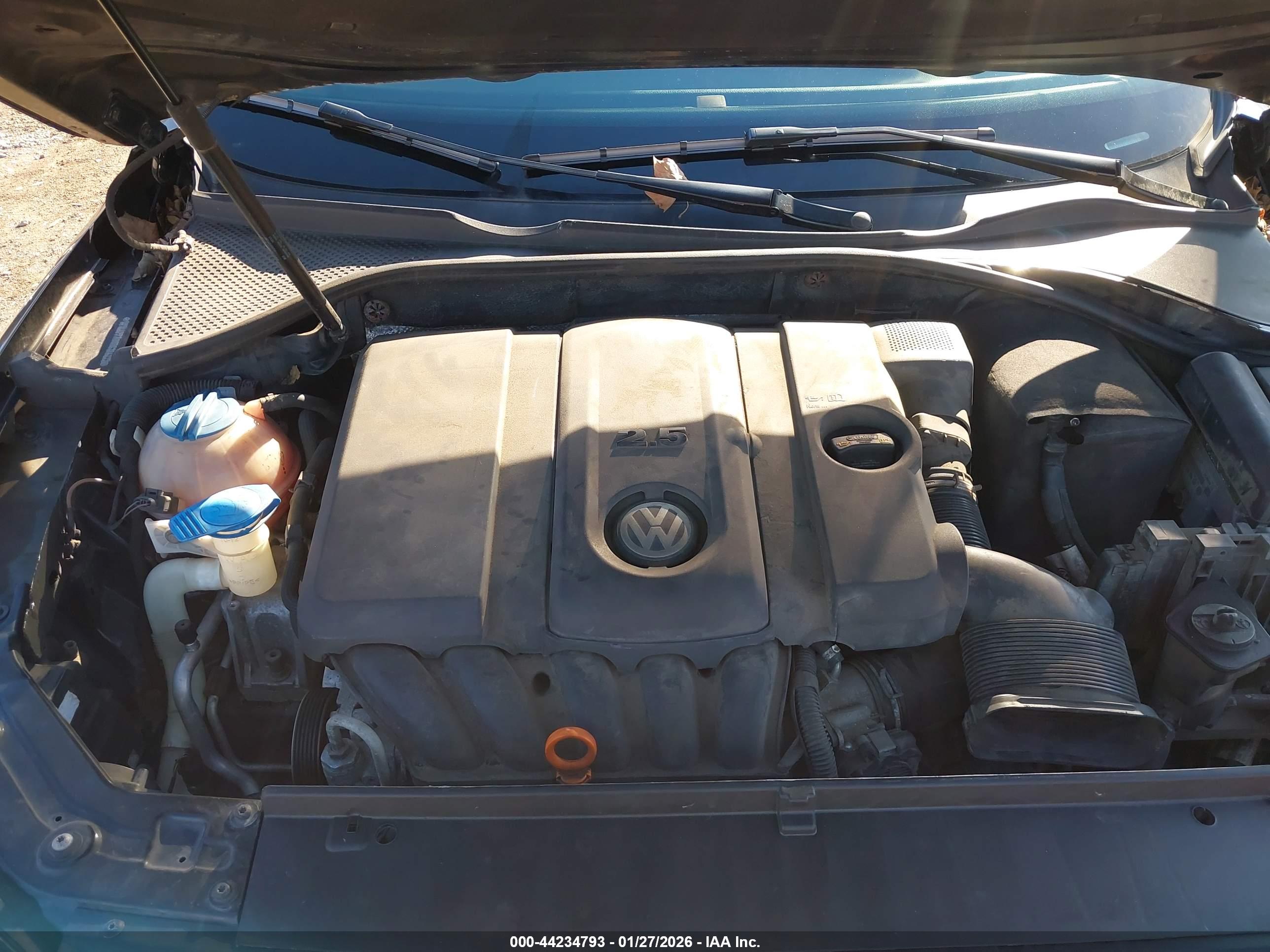 VOLKSWAGEN PASSAT image 10