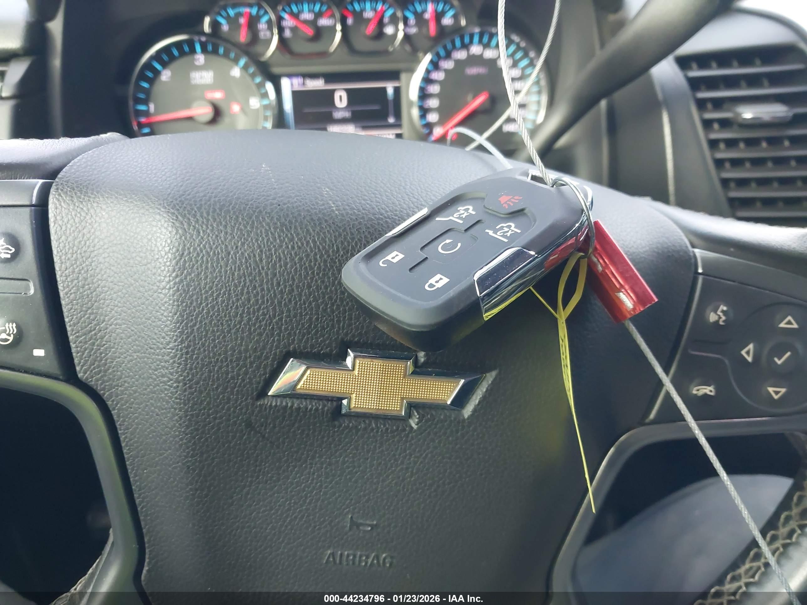 CHEVROLET SUBURBAN image 11