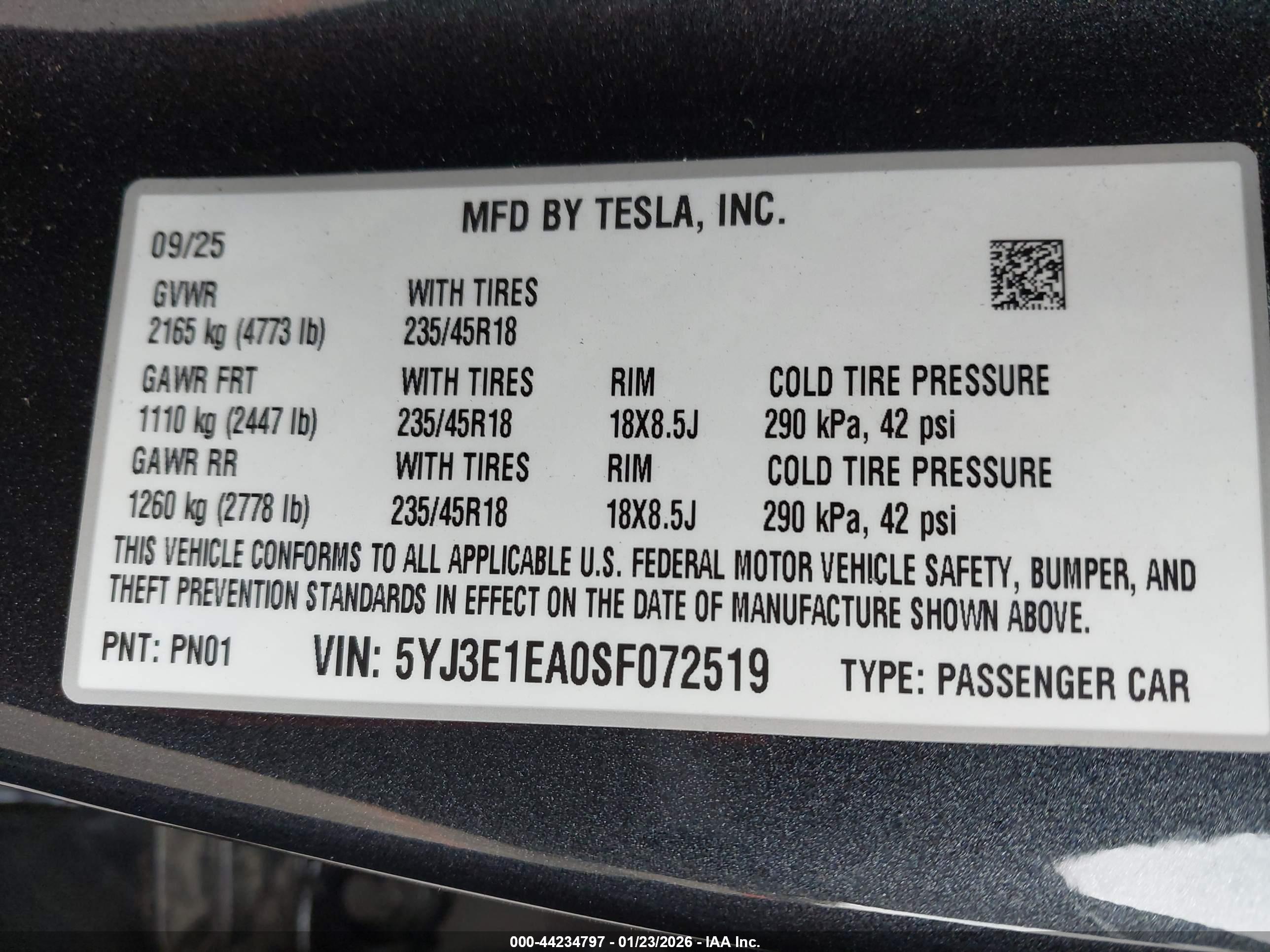 TESLA MODEL image 9